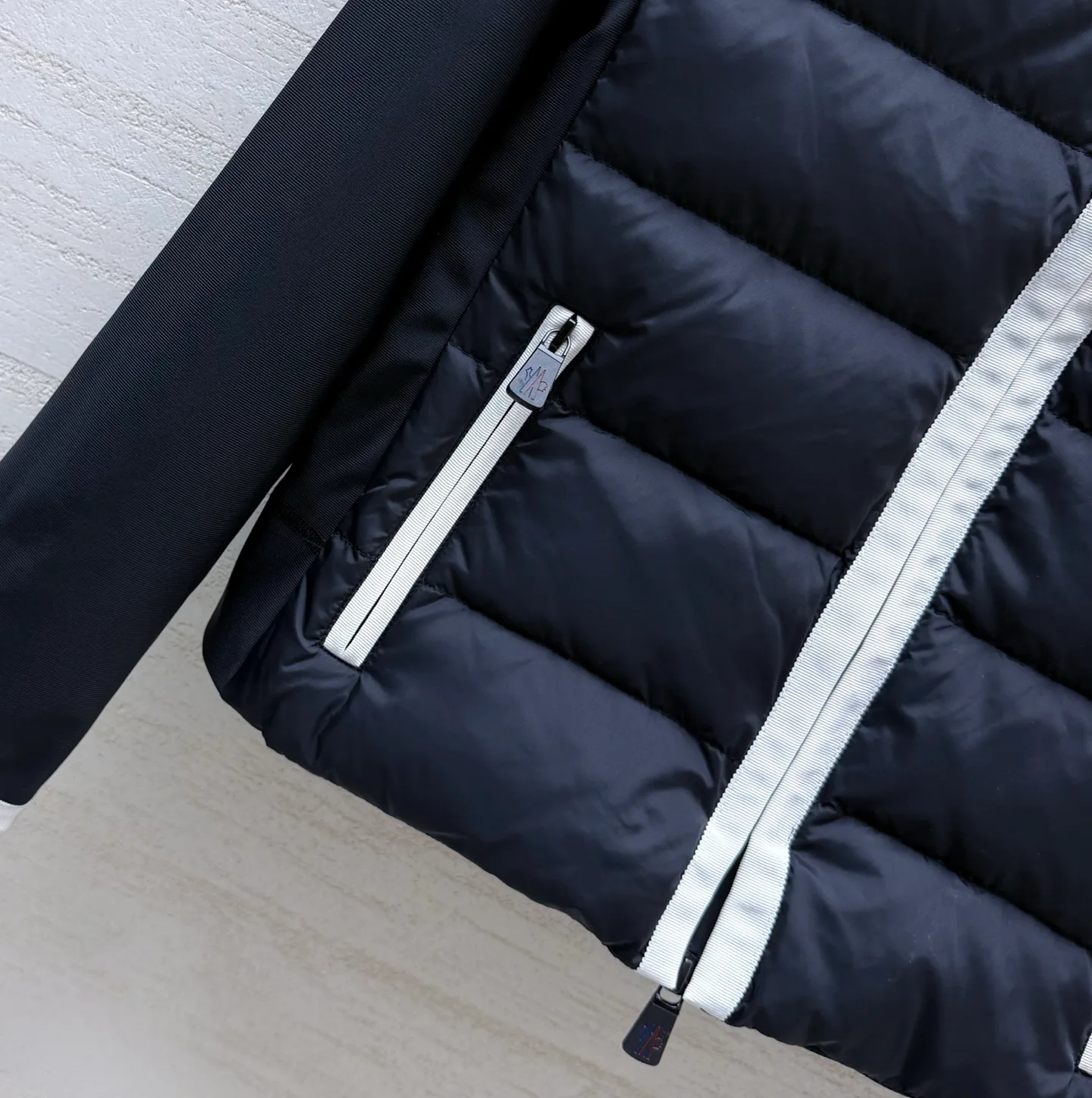Куртки И Пуховики Женские Moncler 18858542