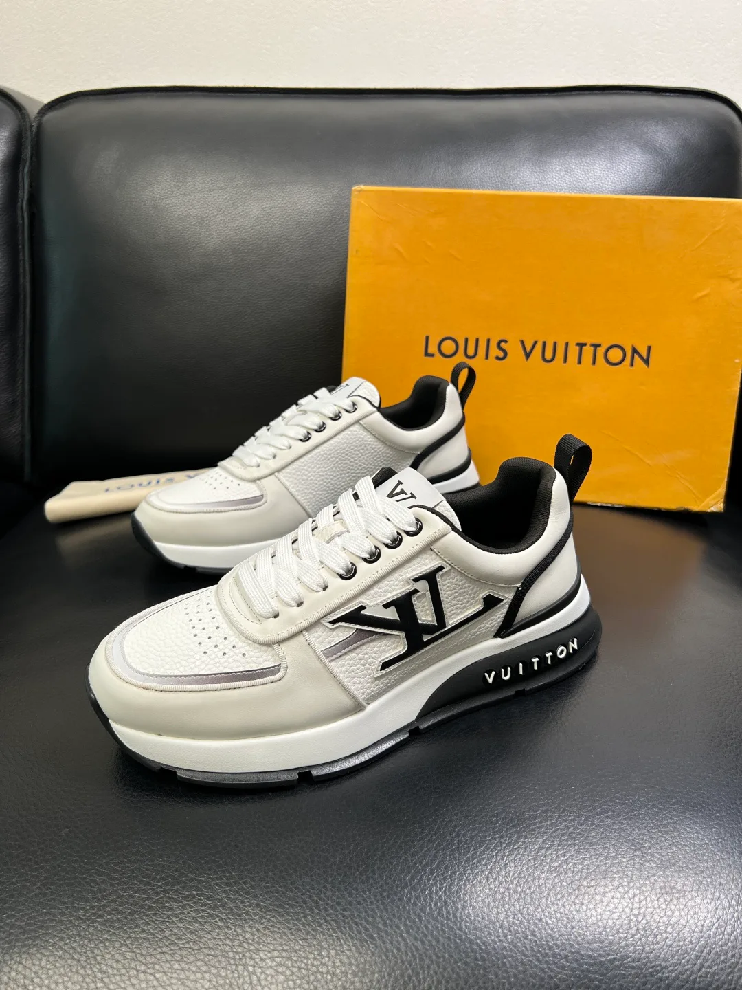 Кроссовки Мужские Louis Vuitton 369019