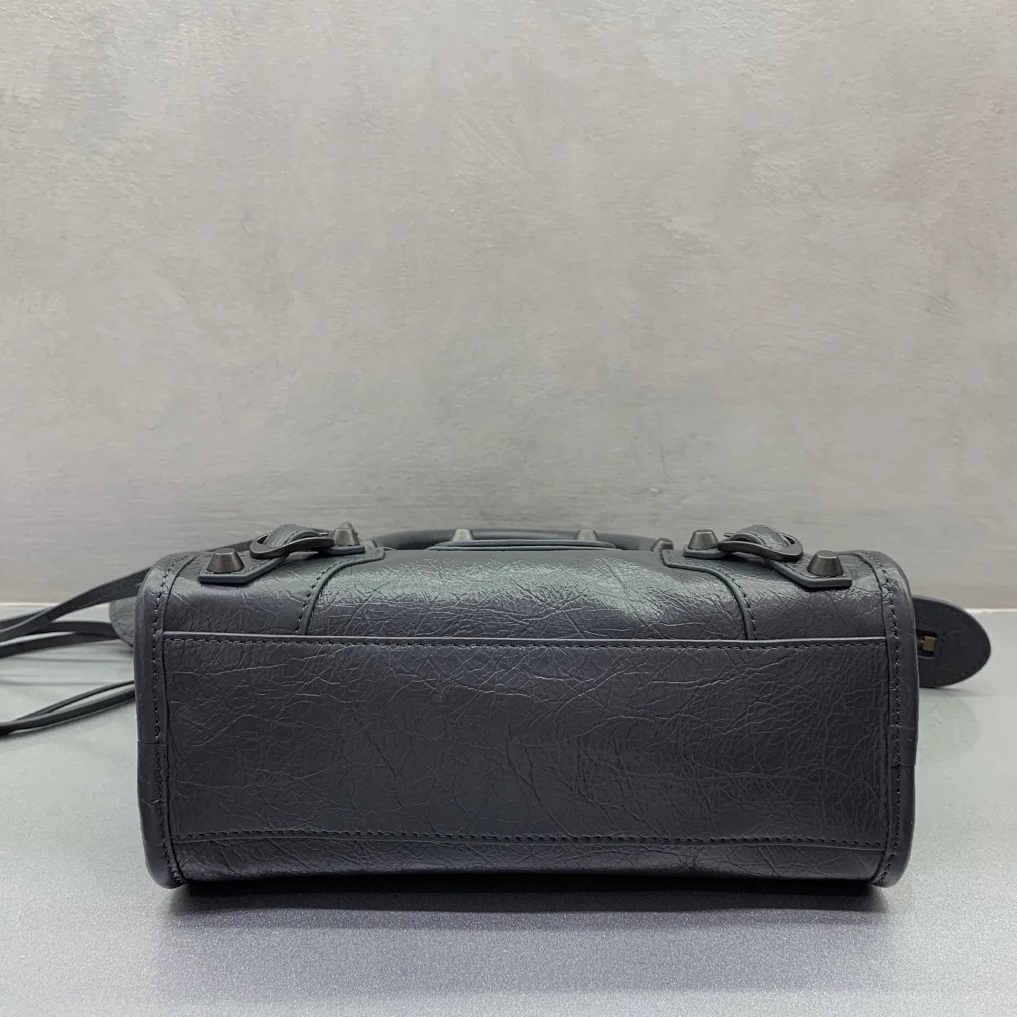 Классические Сумки Женские Balenciaga 18135964