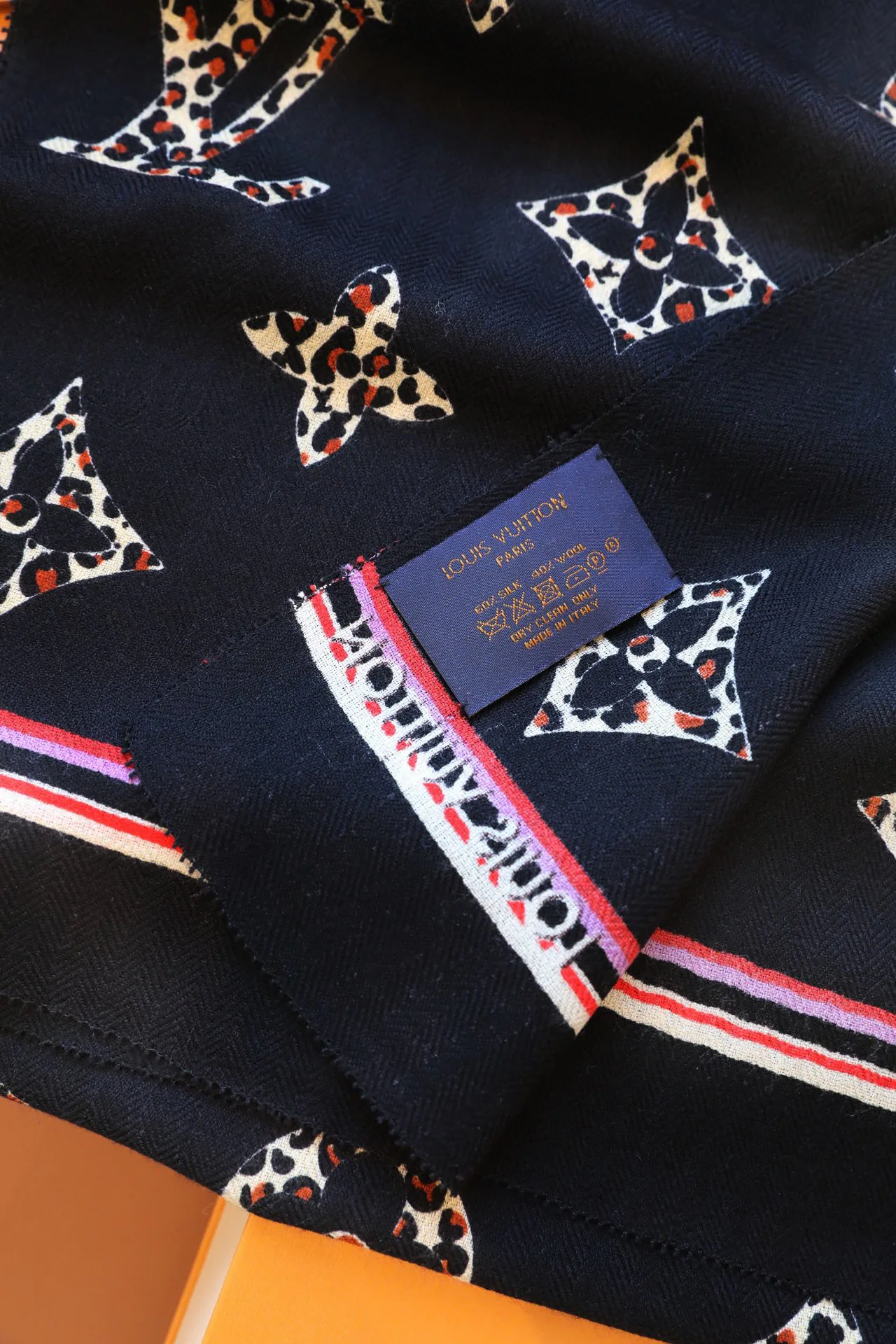 Шарфы Louis Vuitton 12073