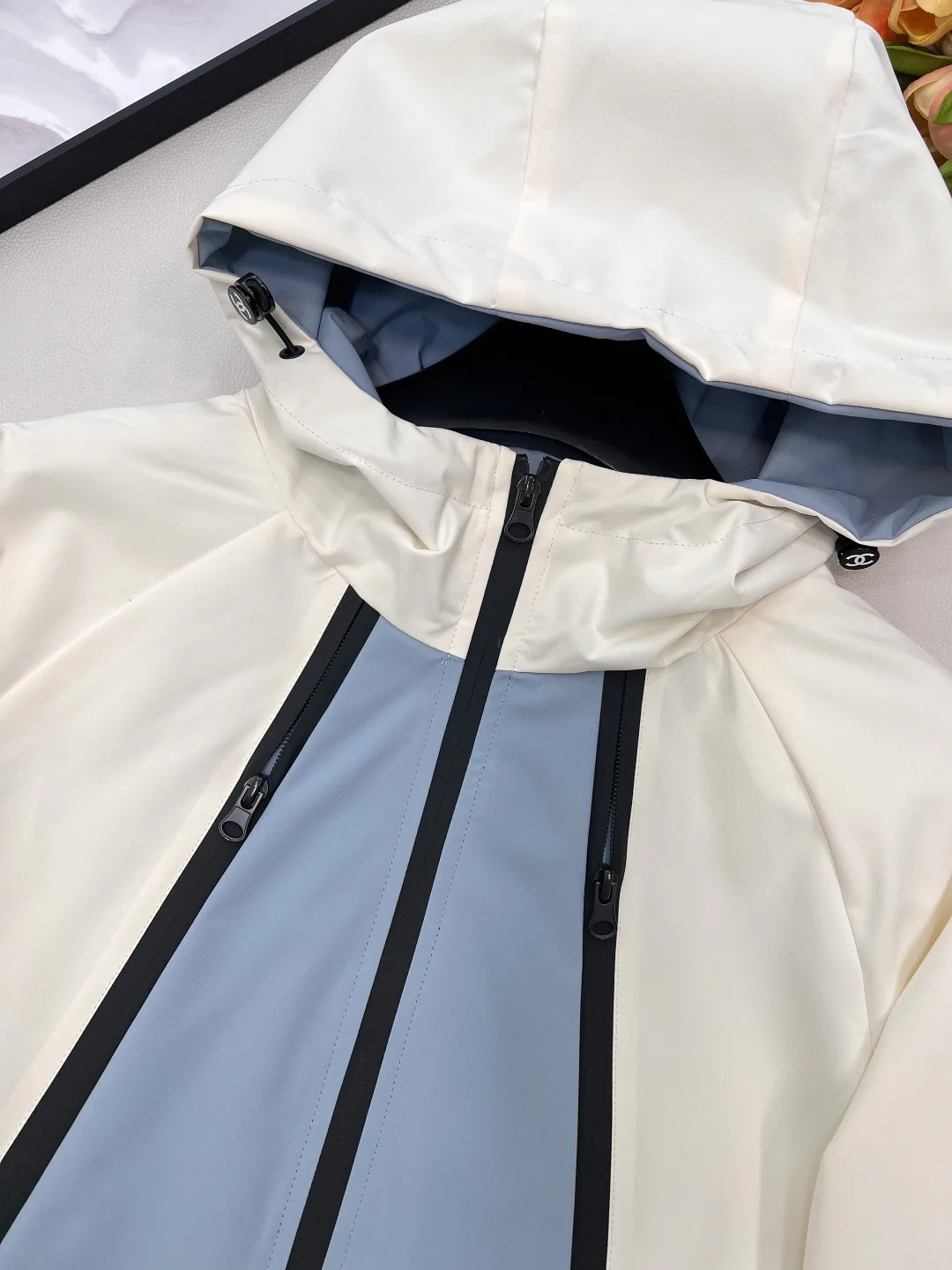 Куртки И Пуховики Женские Chanel 2006556