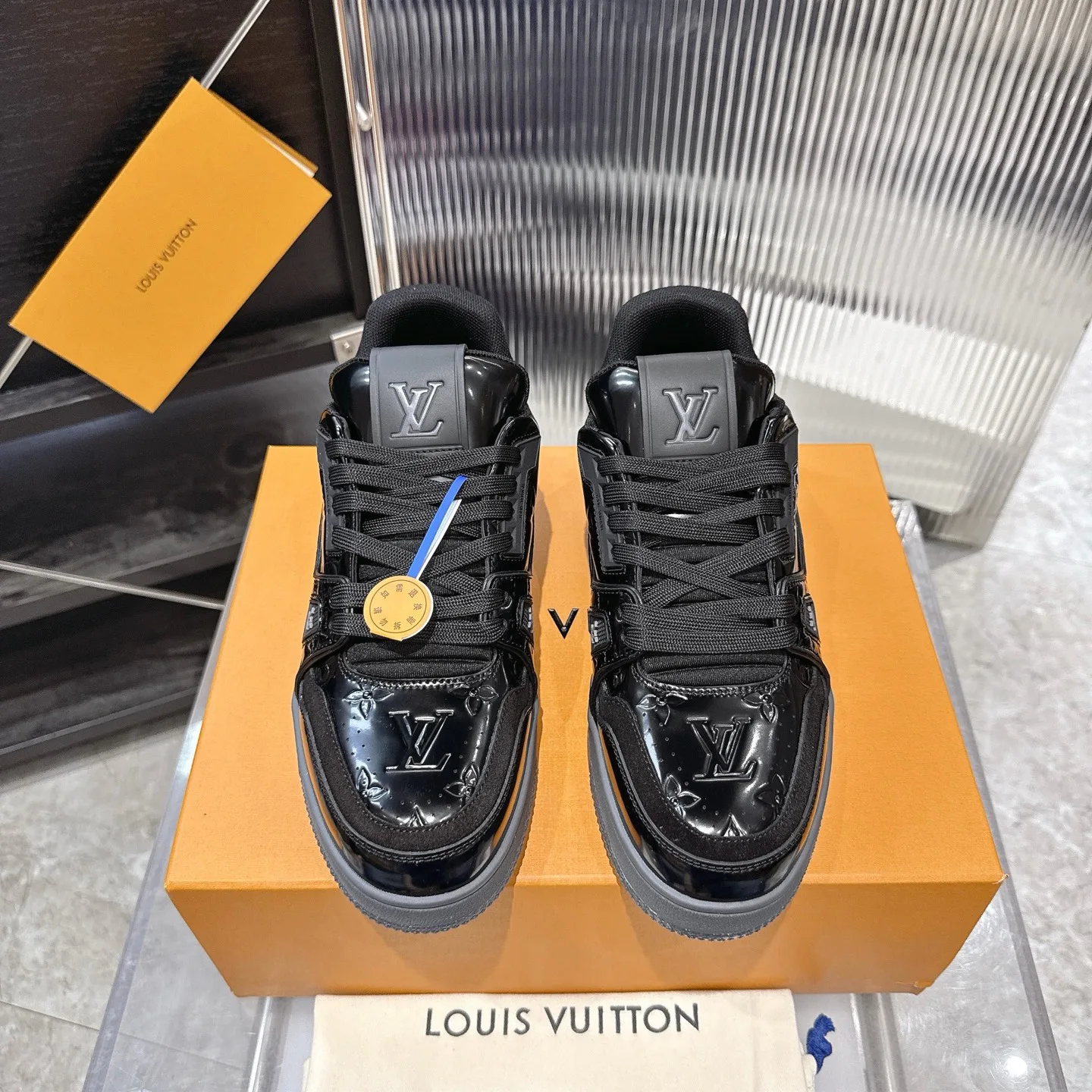 Кроссовки Женские Louis Vuitton 946977