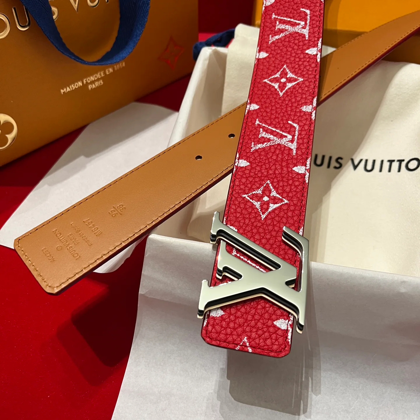 Ремни Louis Vuitton 17645324