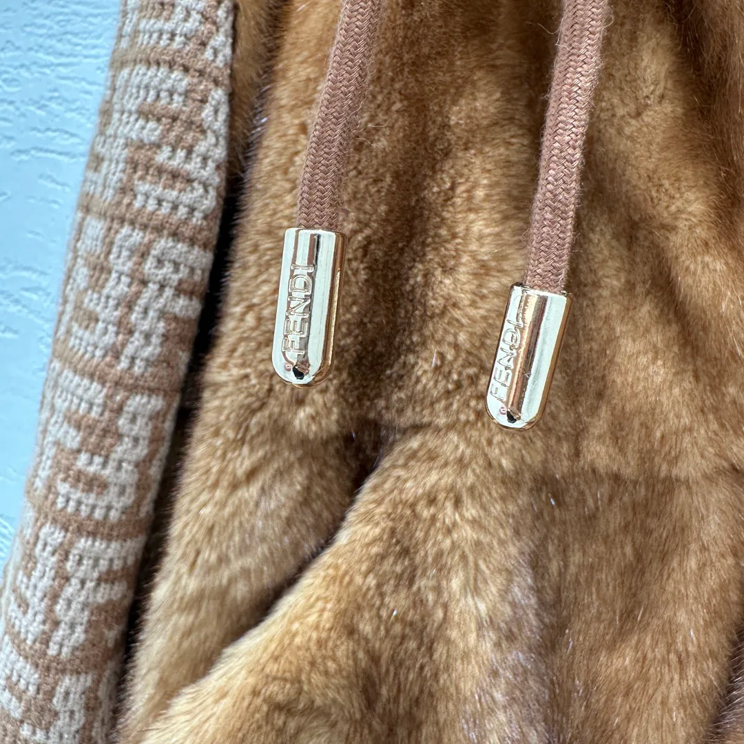 Шубы Женские Fendi 4771602