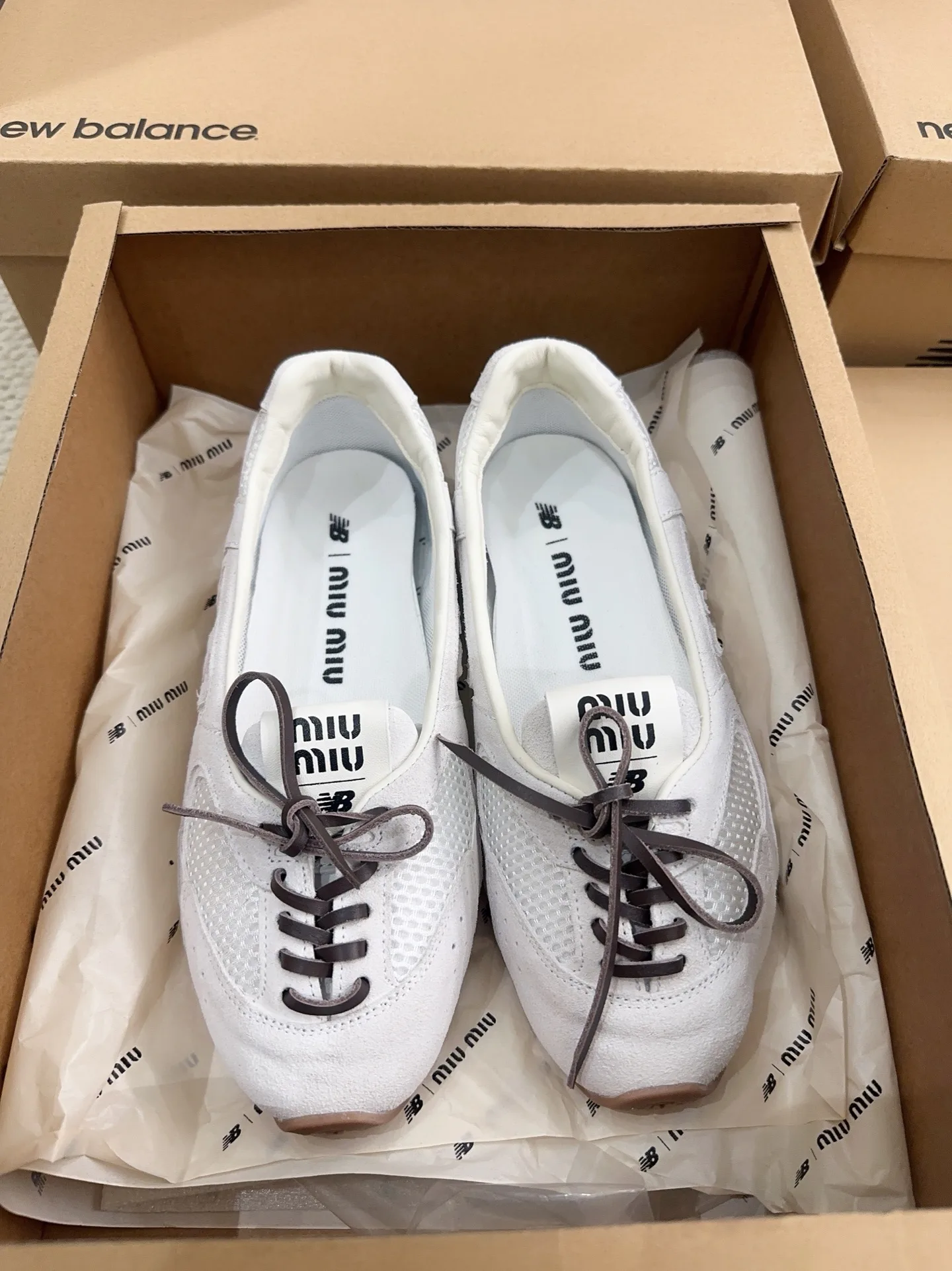 Кроссовки Женские New Balance 18041212