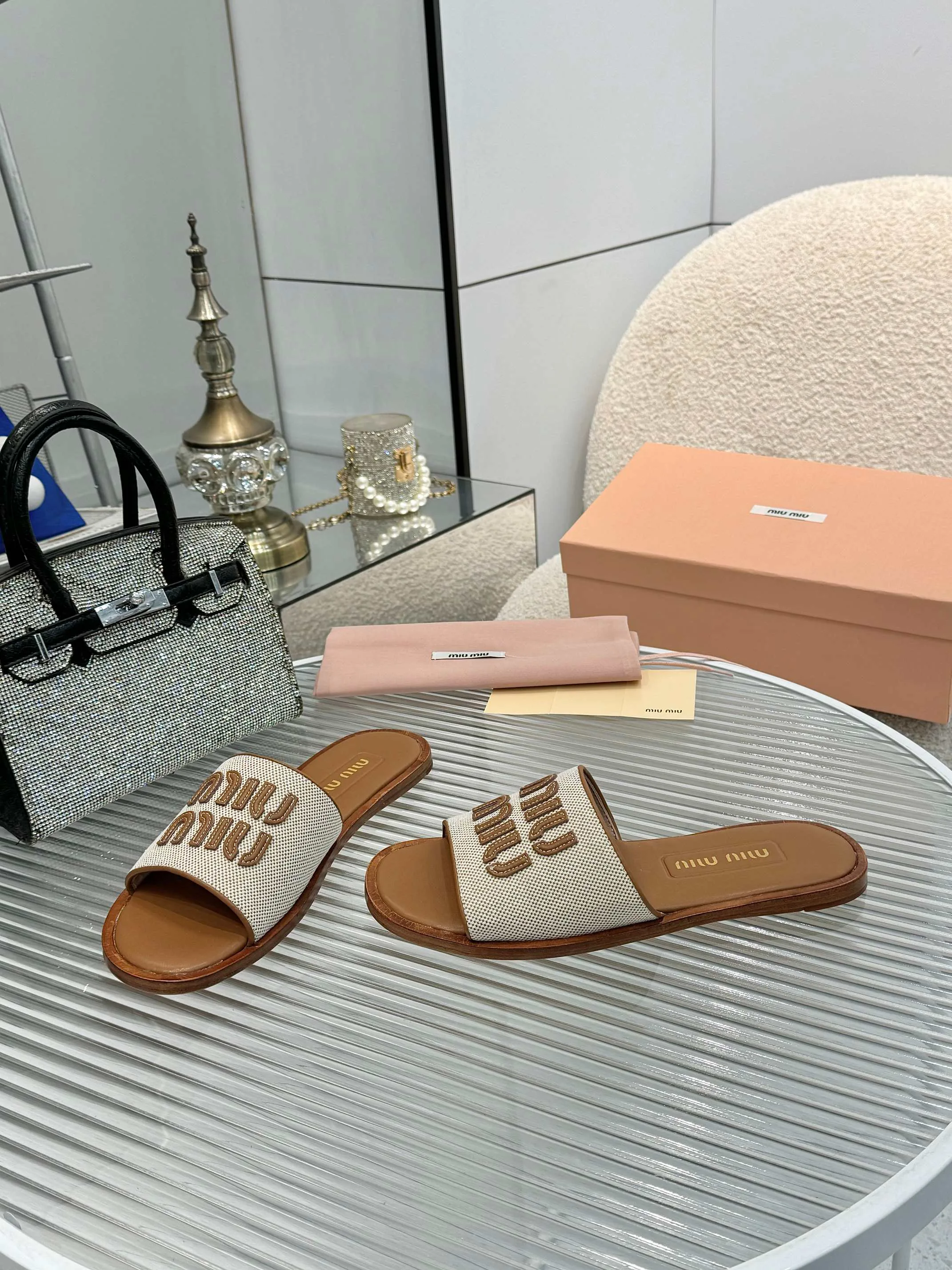 Шлепанцы Женские Miu Miu 21621