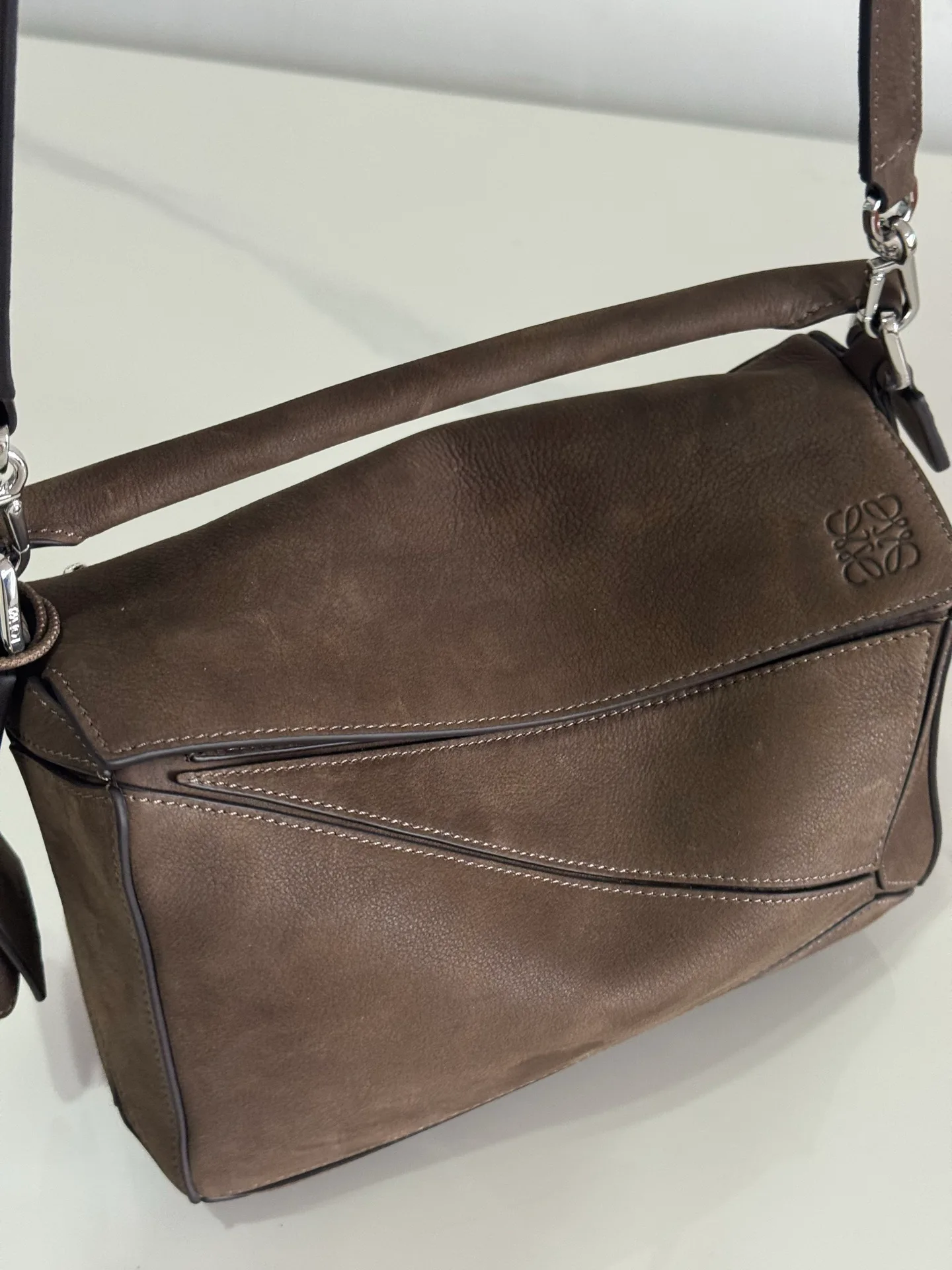 Классические Сумки Женские Loewe 11675866