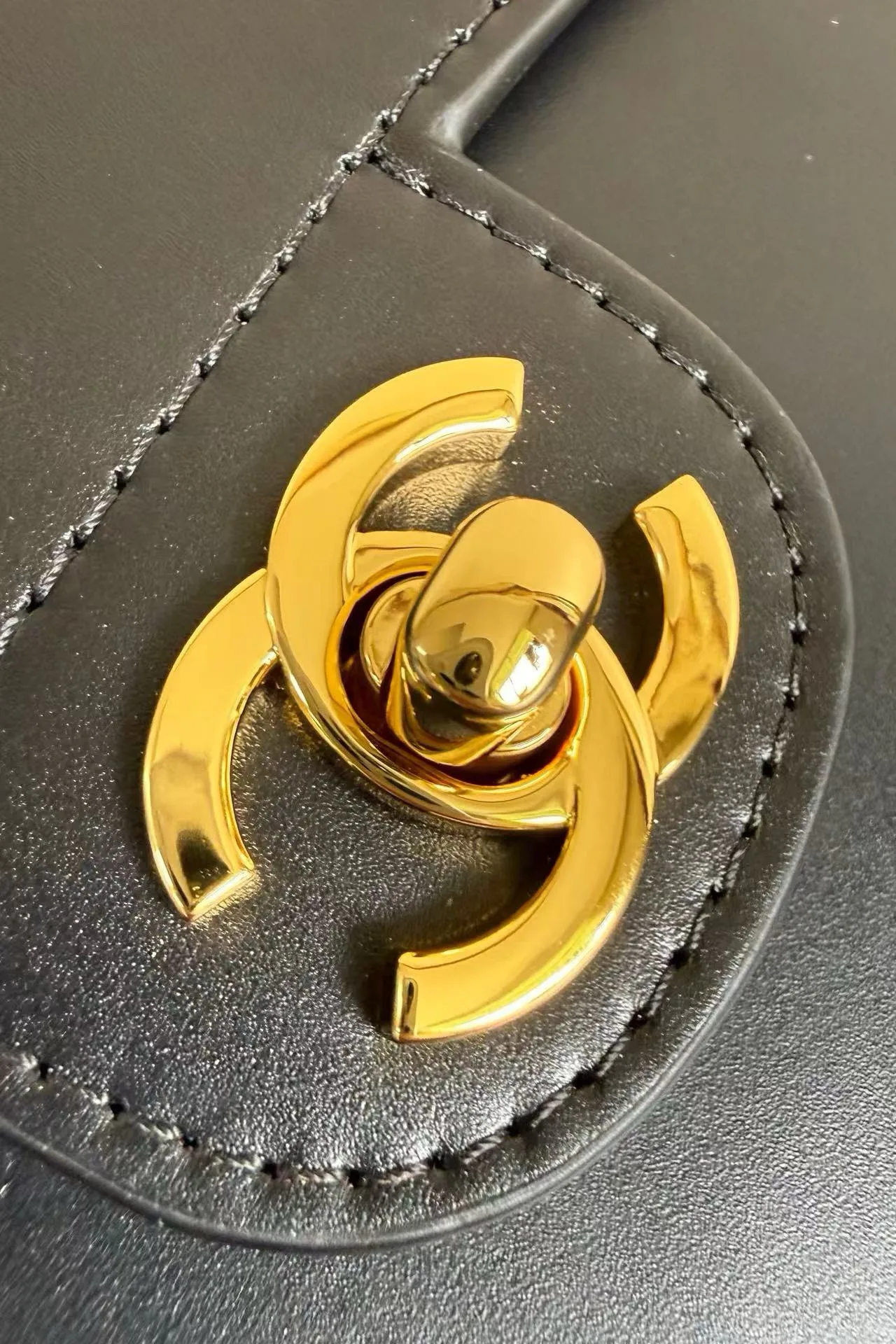 Классические Сумки Женские Chanel 17615435
