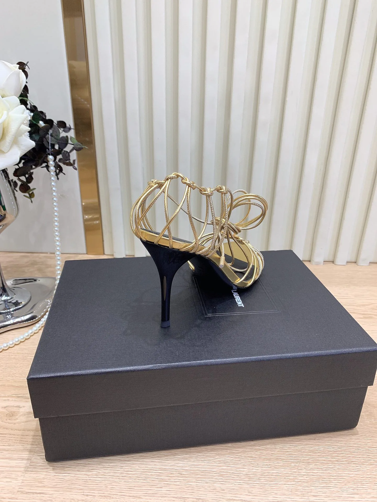 Босоножки Женские Saint Laurent 4511896