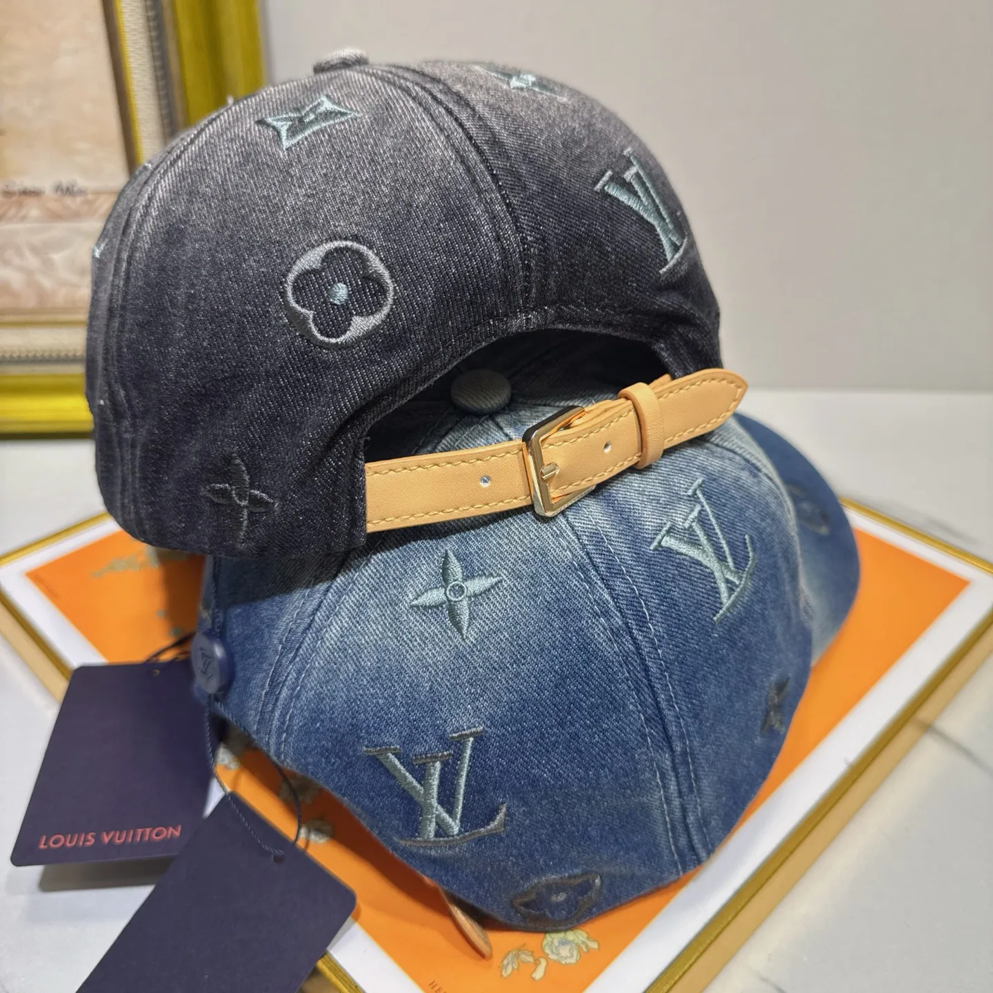 Головные Уборы Louis Vuitton 9679844