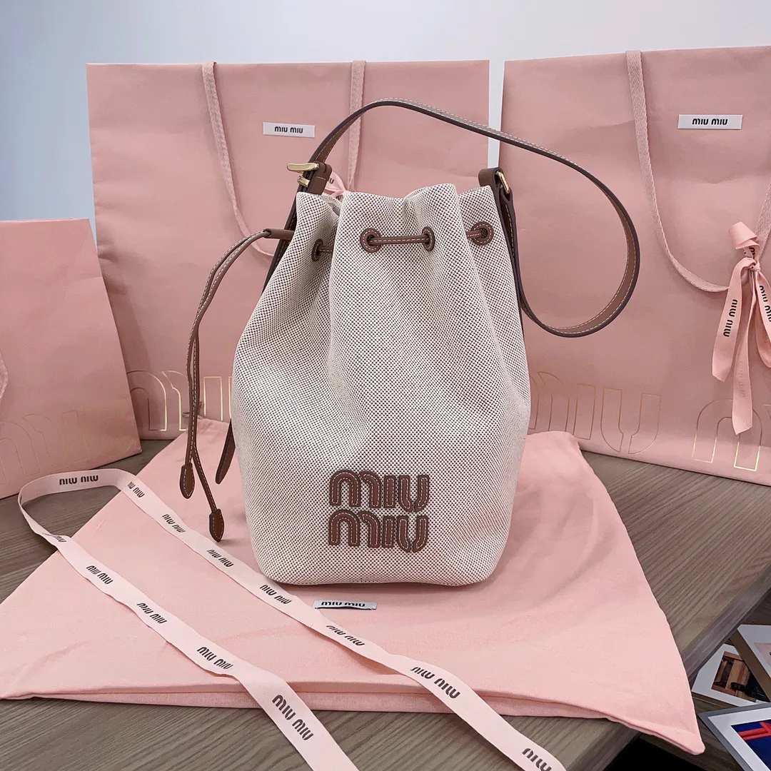 Классические Сумки Женские Miu Miu 17483319