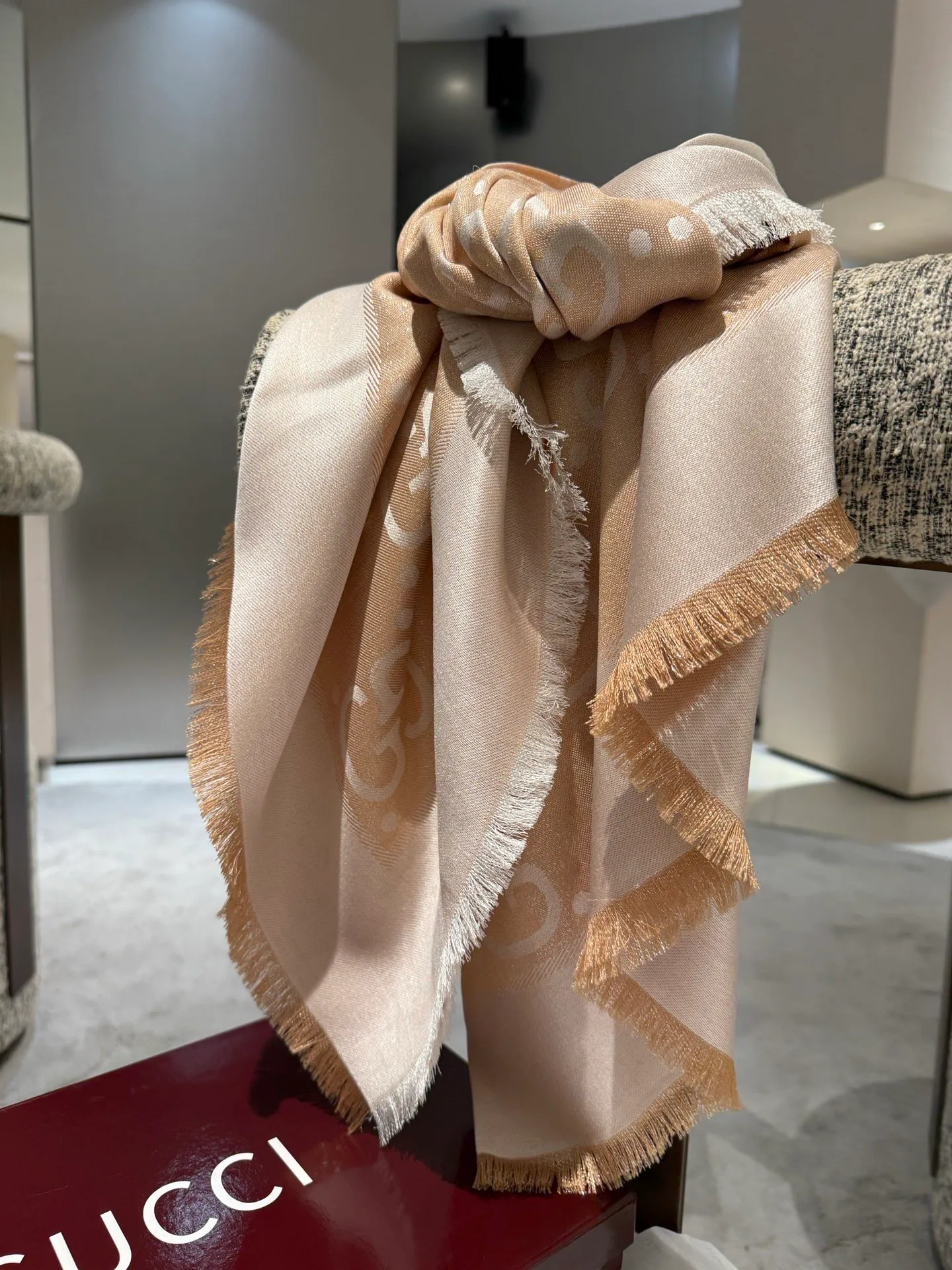 Шарфы Gucci 17810484