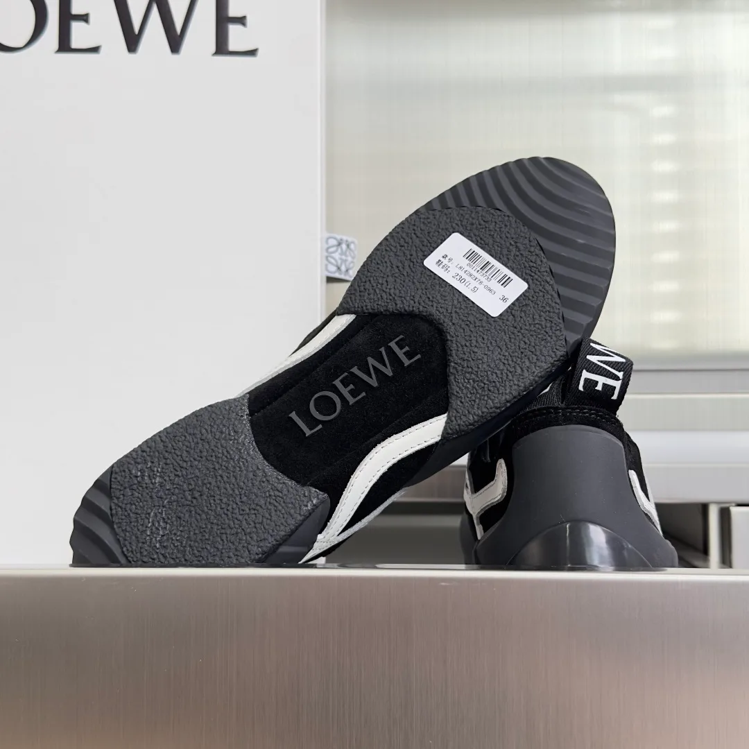 Кроссовки Женские Loewe 12701172