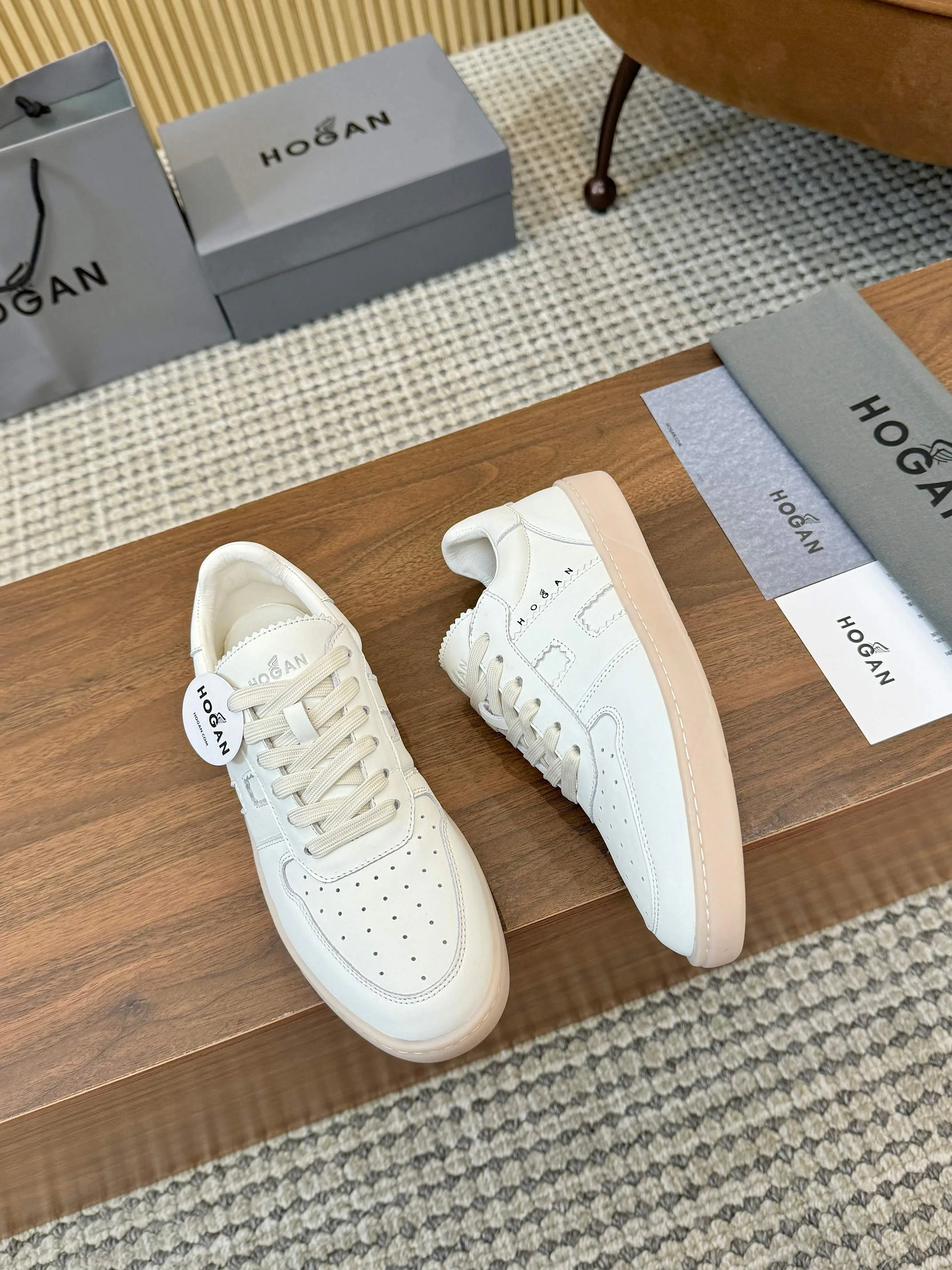 Кроссовки Женские Hogan 12783844