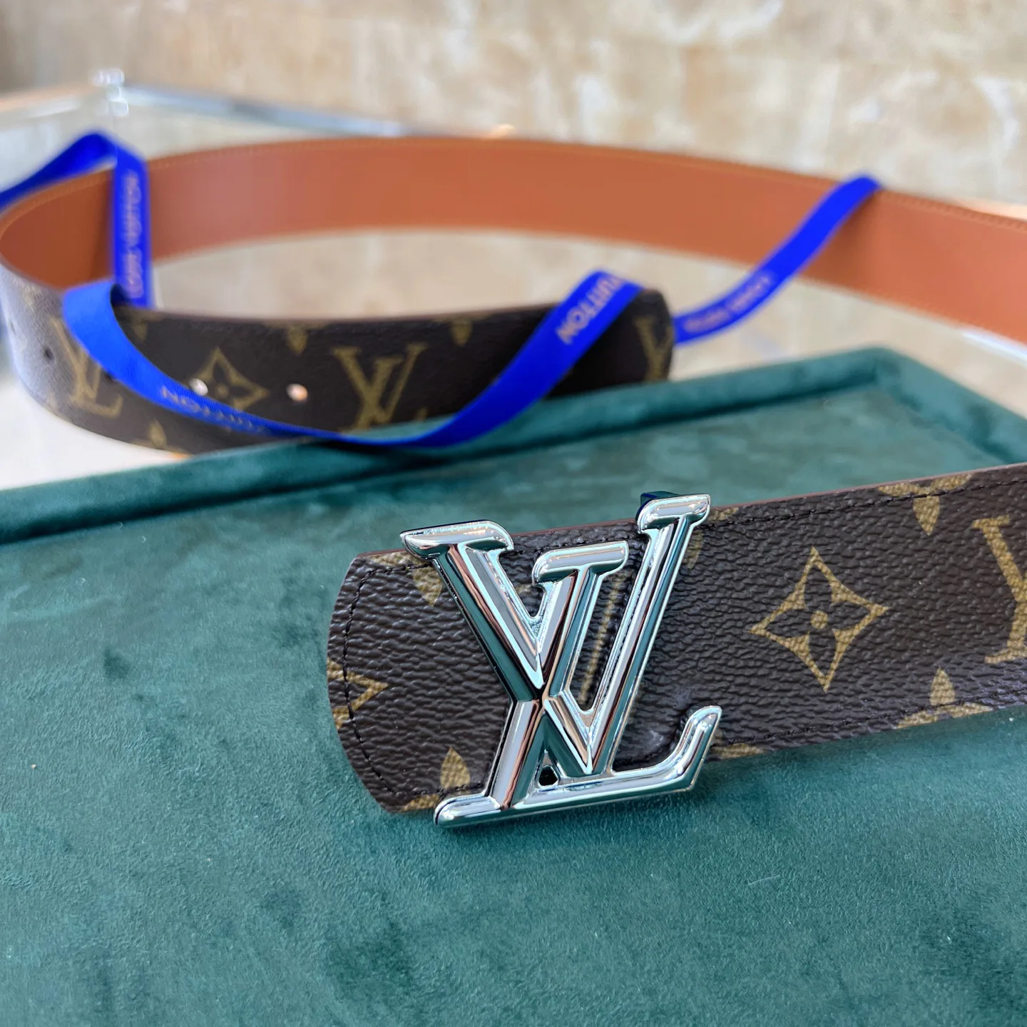 Ремни Louis Vuitton 14563611
