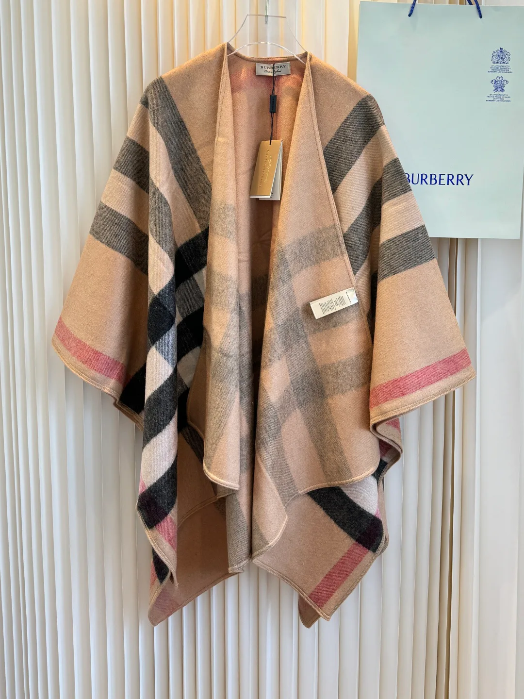 Пальто Женские Burberry 18980871
