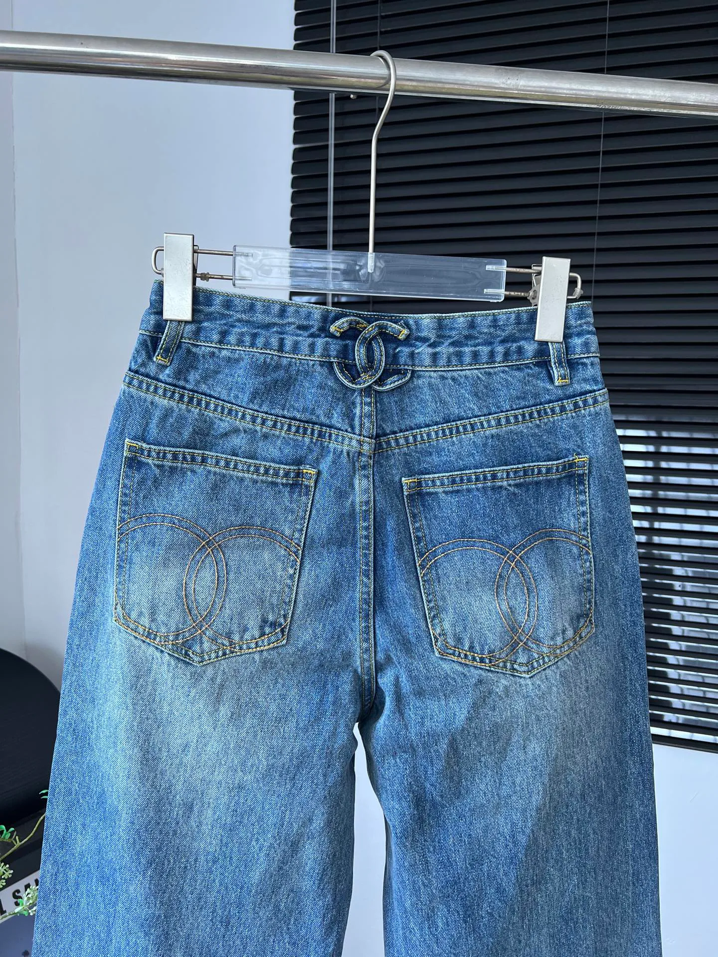 Джинсы Женские Chanel 18363352