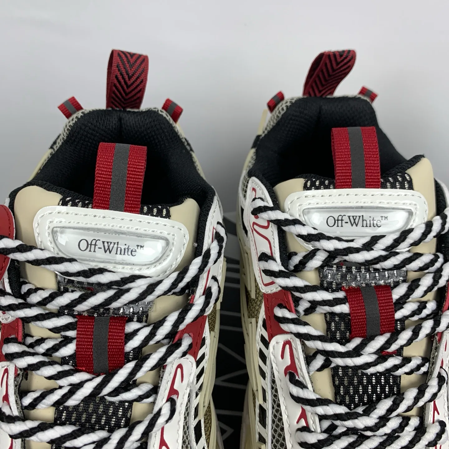 Кроссовки Женские Off-White 1893510