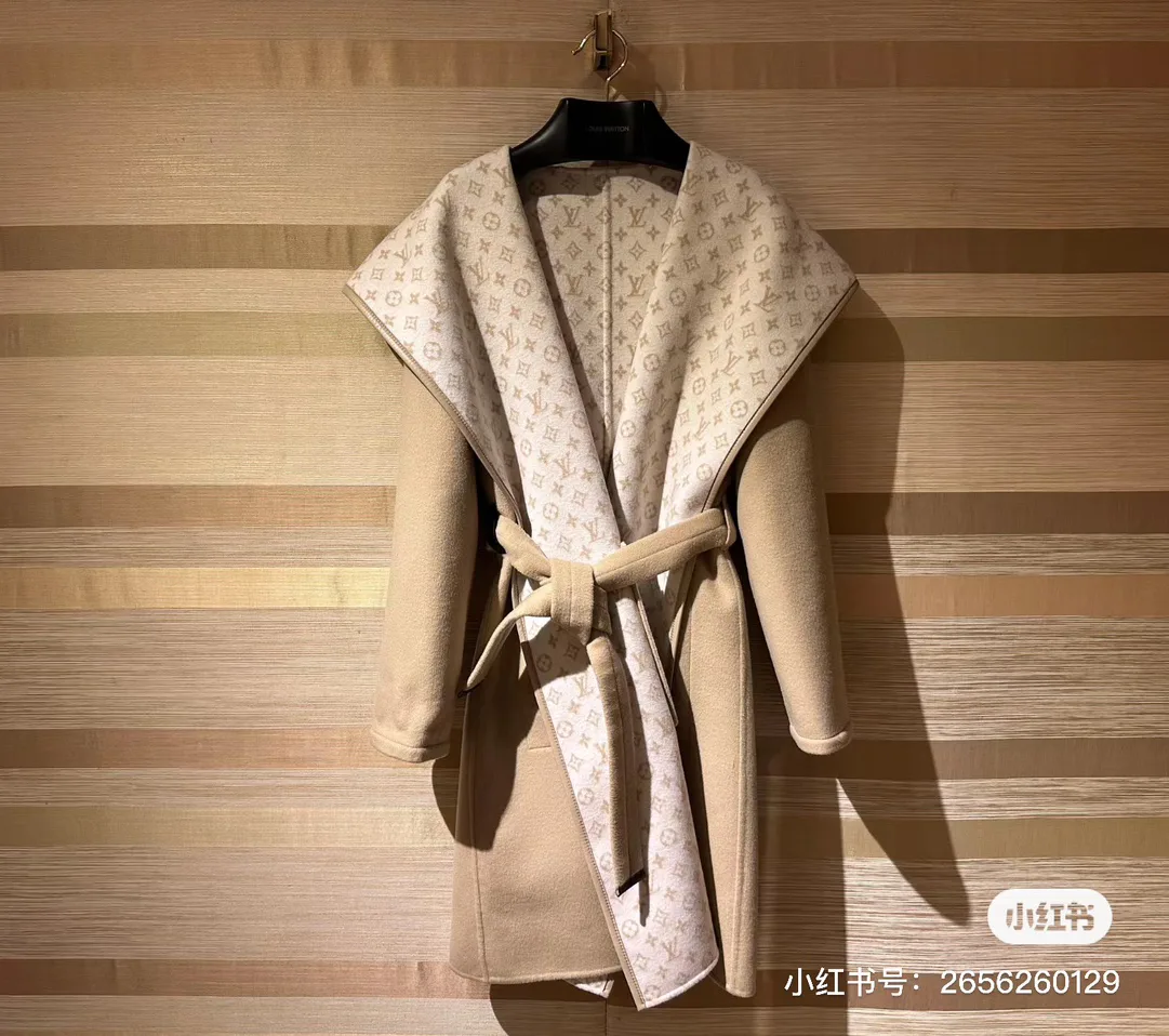 Пальто Женские Louis Vuitton 18601484