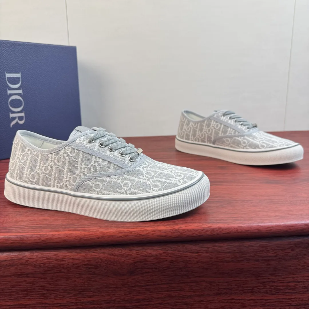 Кроссовки Мужские Christian Dior 18100586