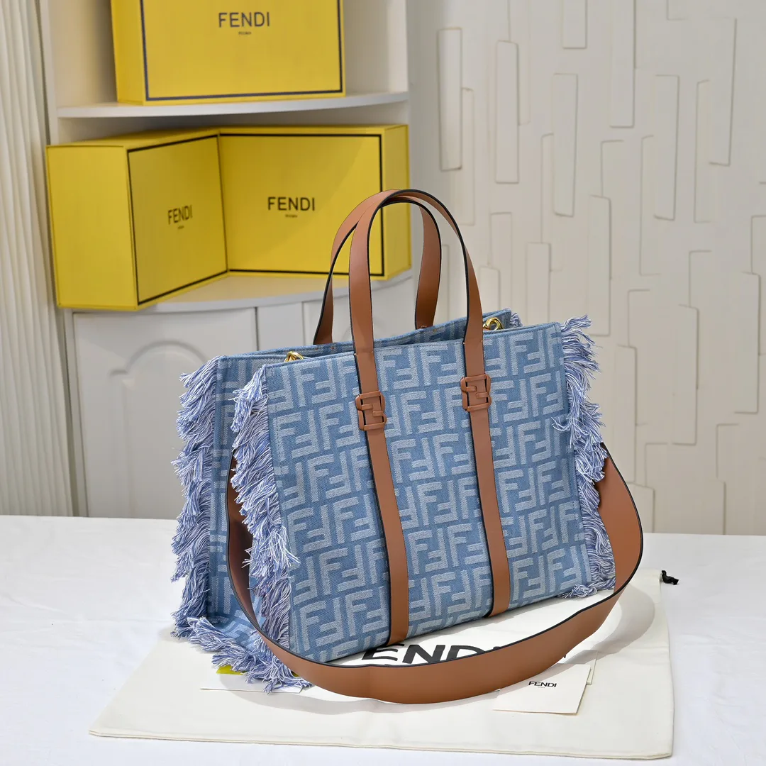 Сумки На Ремне Женские Fendi 513076