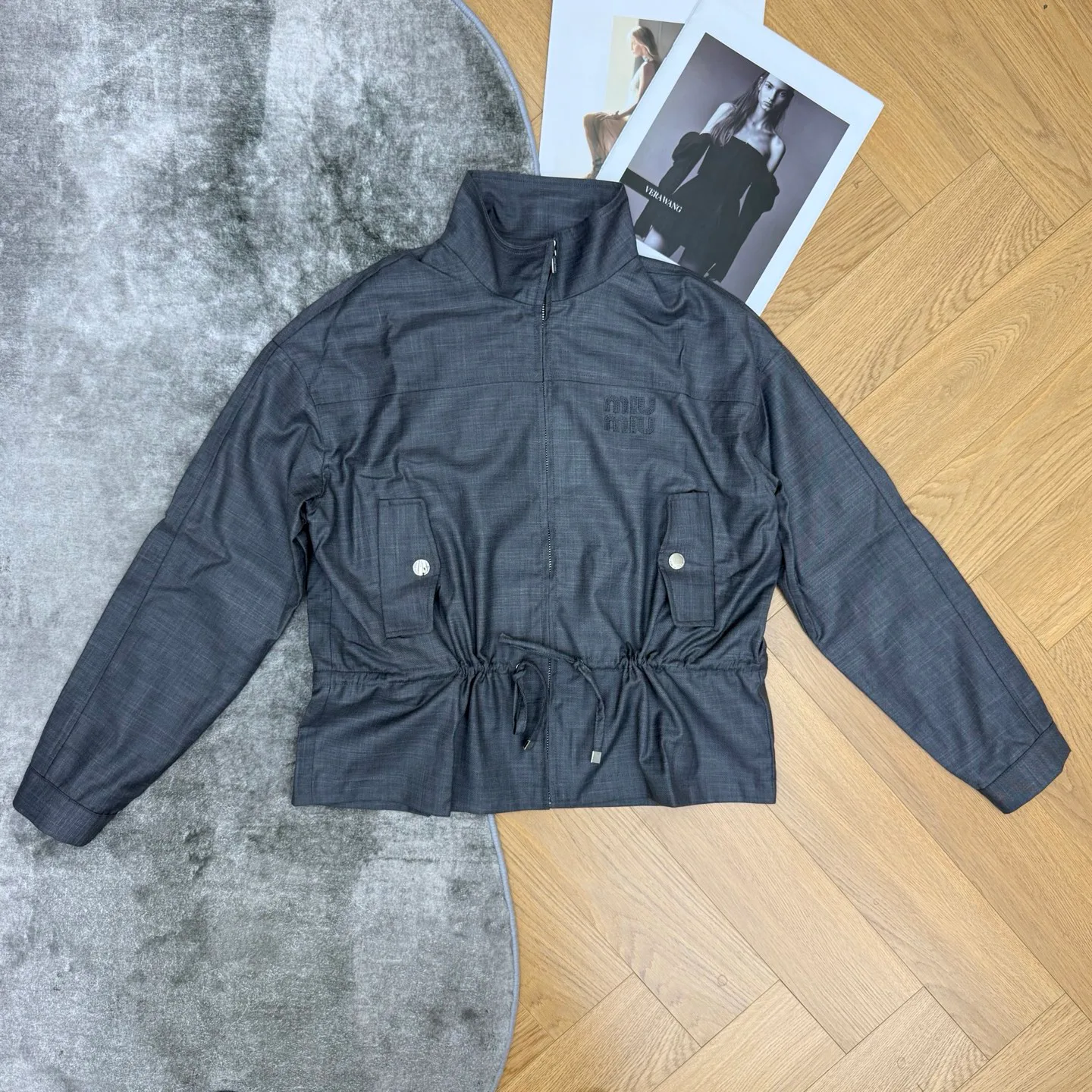 Куртки И Пуховики Женские Miu Miu 18348242