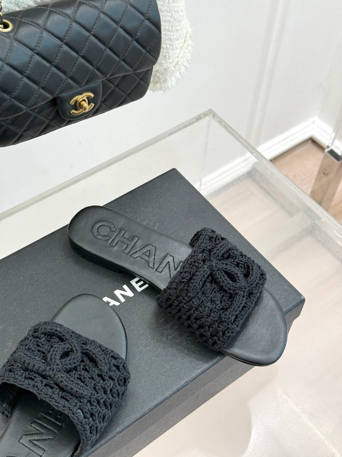 Шлепанцы Женские Chanel 11485811