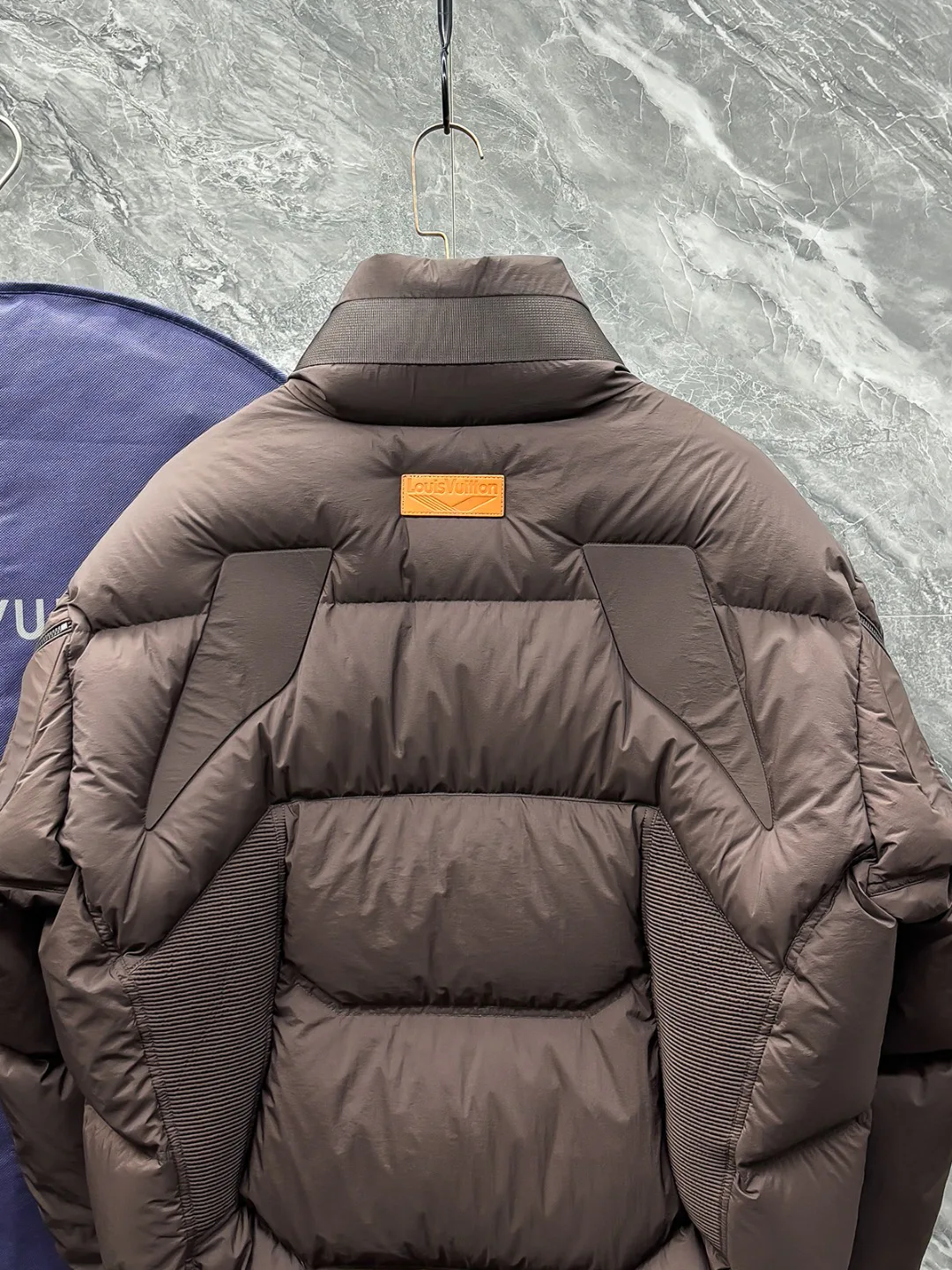Куртки И Пуховики Мужские Louis Vuitton 4360178