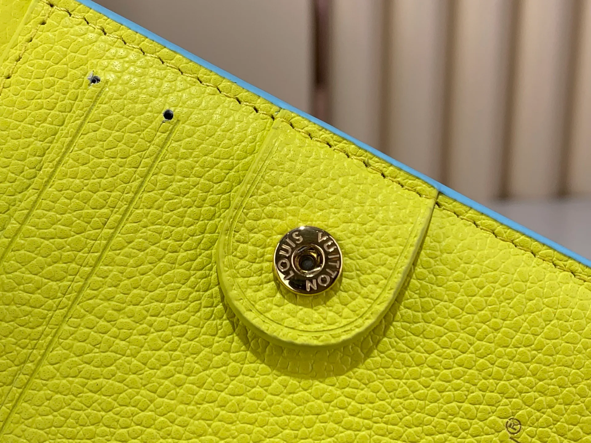Клатчи Женские Louis Vuitton 13455879