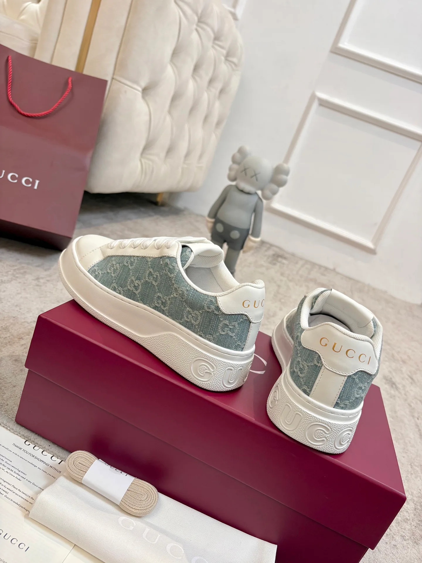 Кроссовки Женские Gucci 18919105