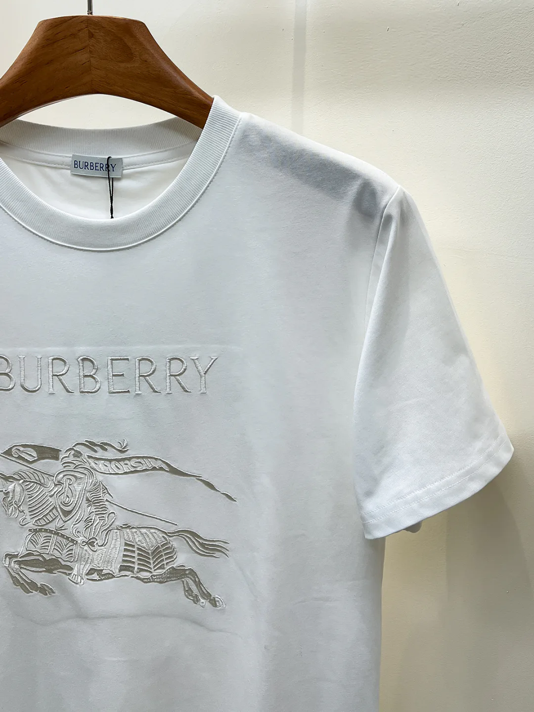 Футболки Женские Burberry 11415713