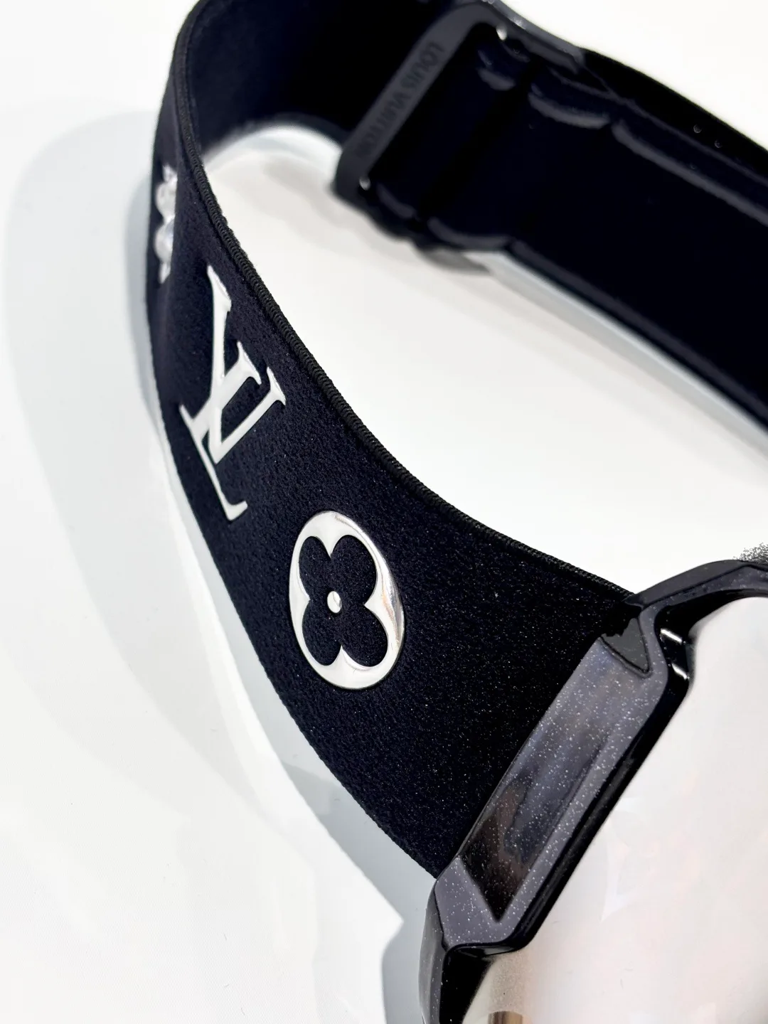 Очки Louis Vuitton 6192629