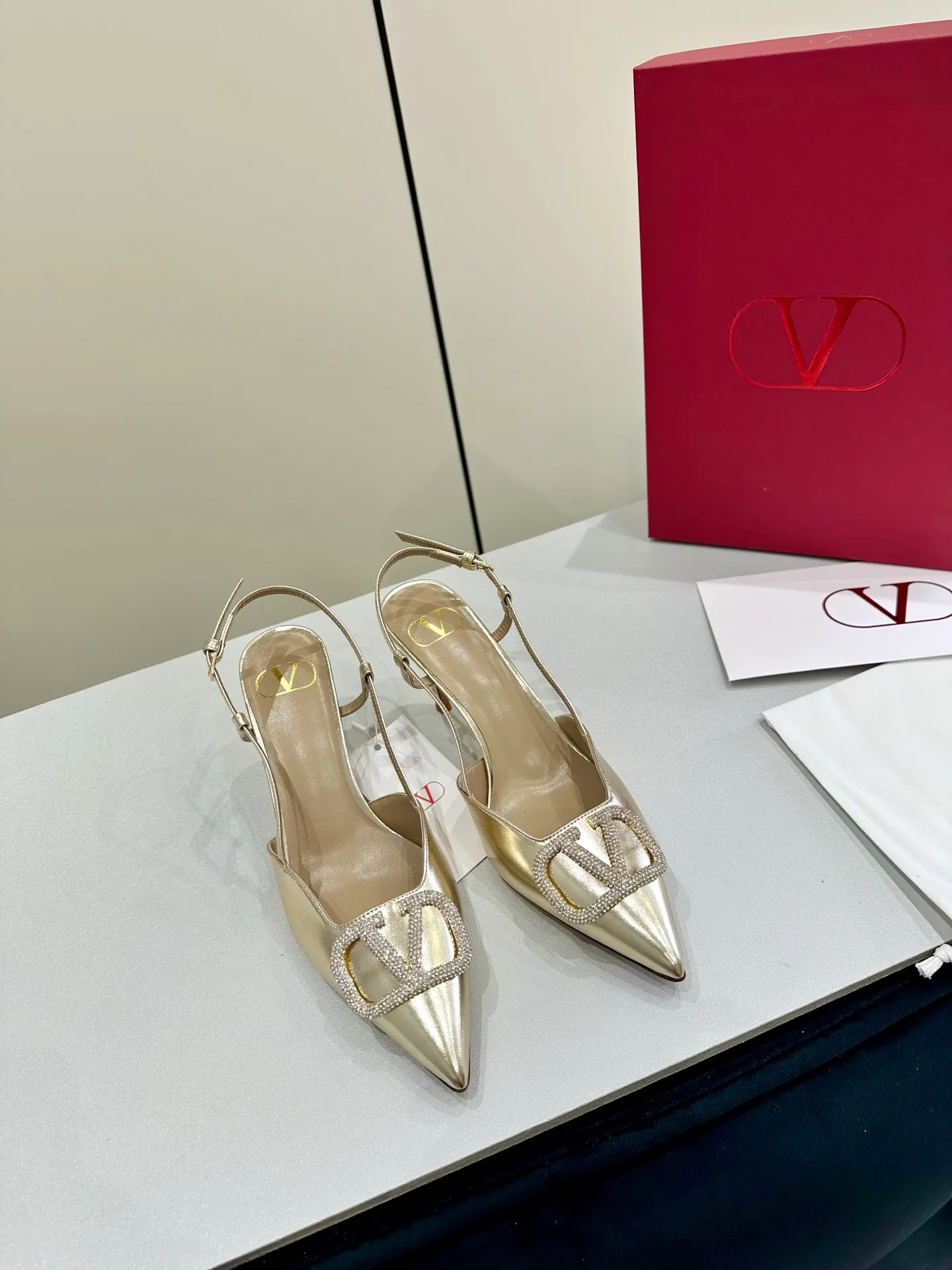 Босоножки Женские Valentino 11608829