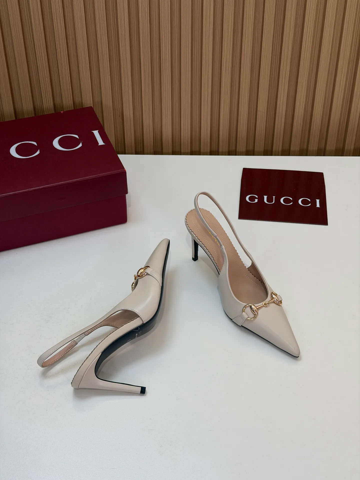 Туфли Женские Gucci 18396284