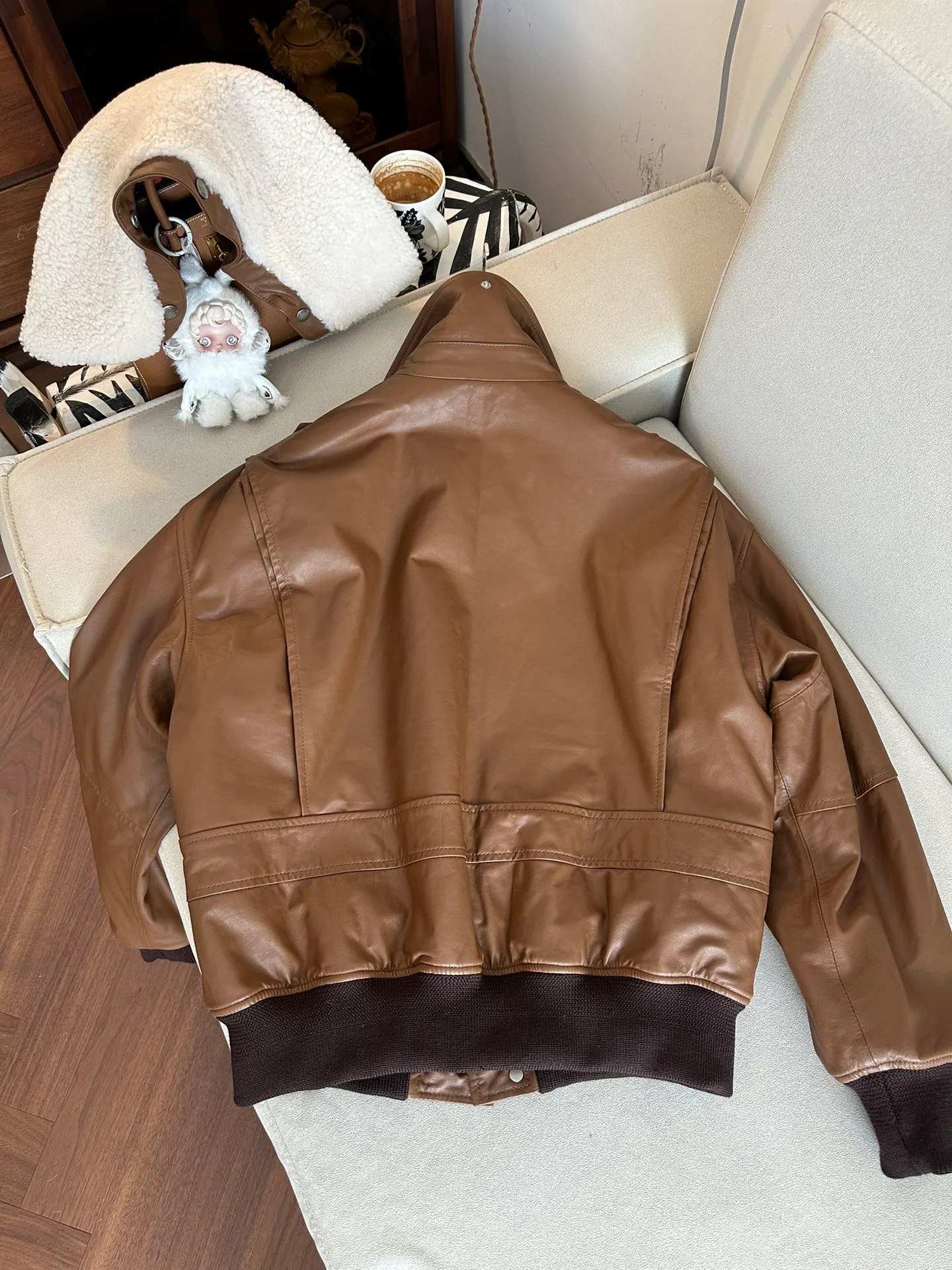 Кожаные Куртки И Дублёнки Женские Saint Laurent 1504928