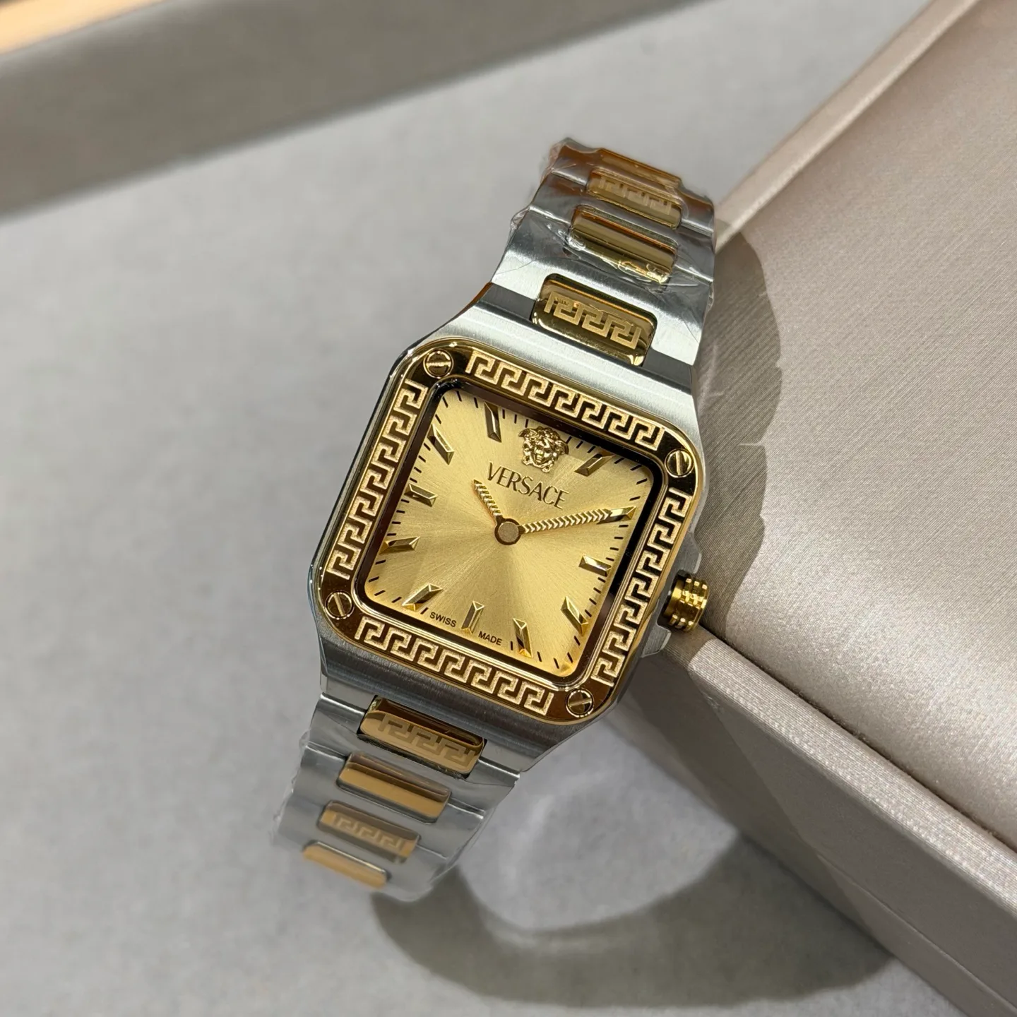 Часы Женские Versace 17813610