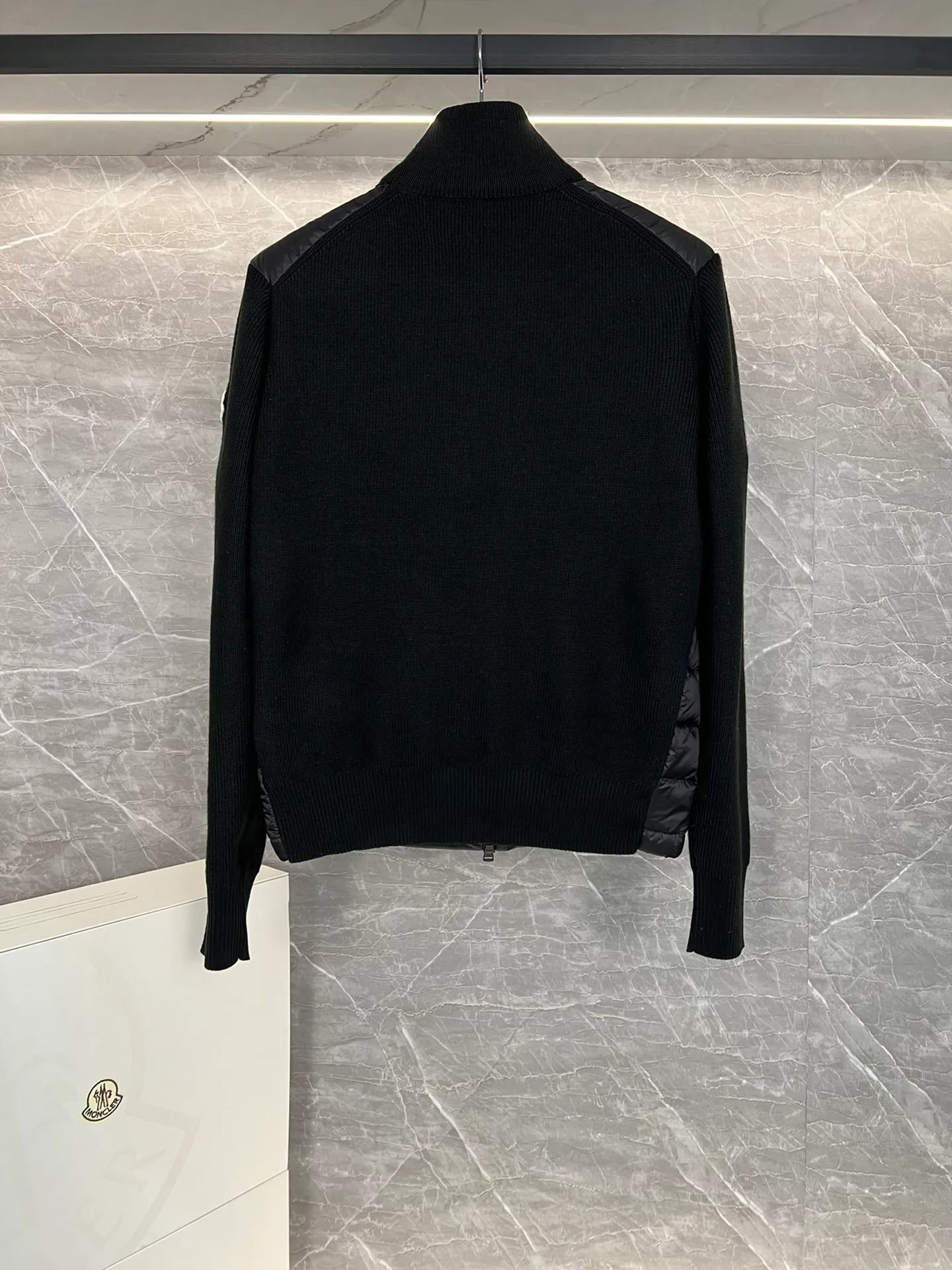 Куртки И Пуховики Женские Moncler 18131381