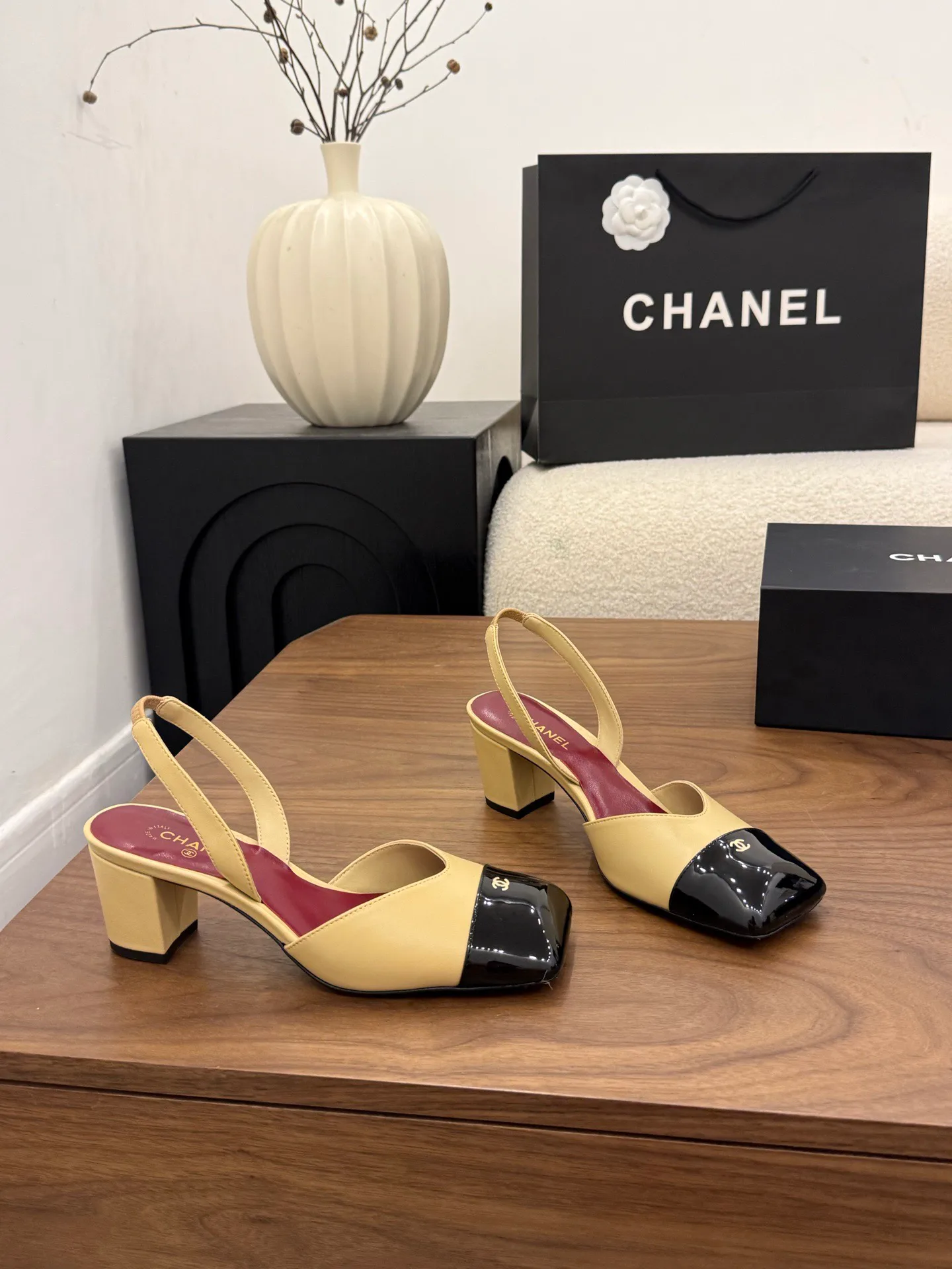 Босоножки Женские Chanel 12697581