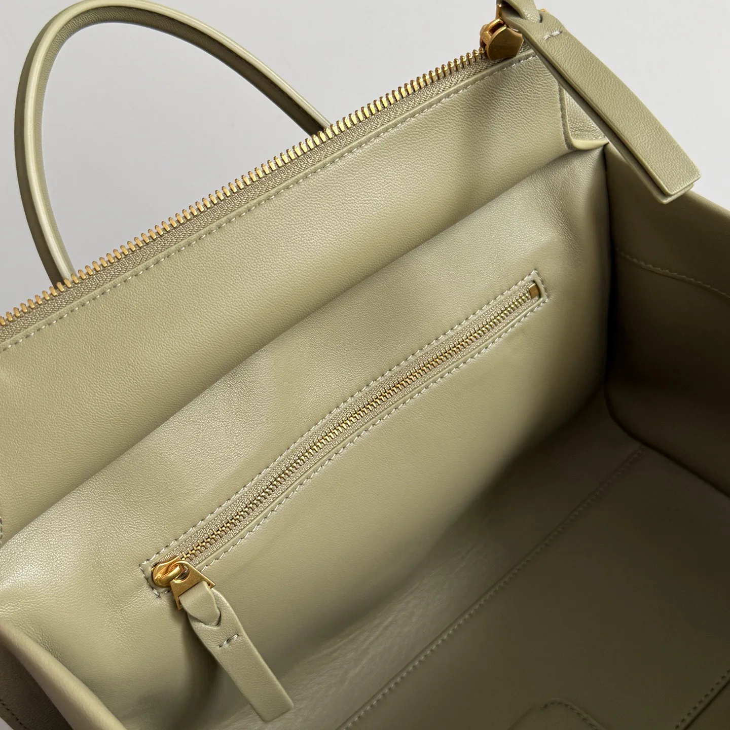 Классические Сумки Женские Bottega Veneta 17973996