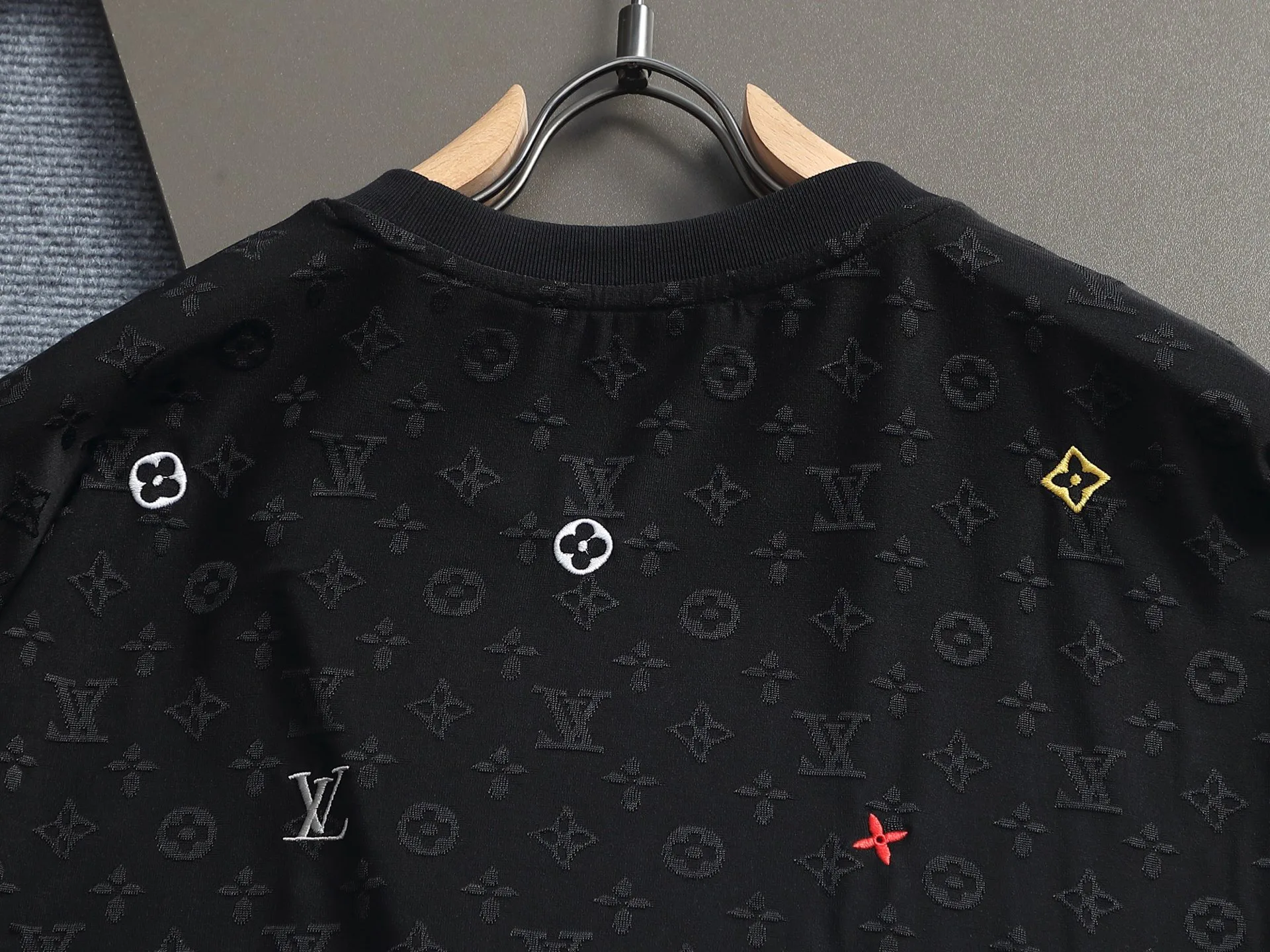 Футболки Женские Louis Vuitton 5405523