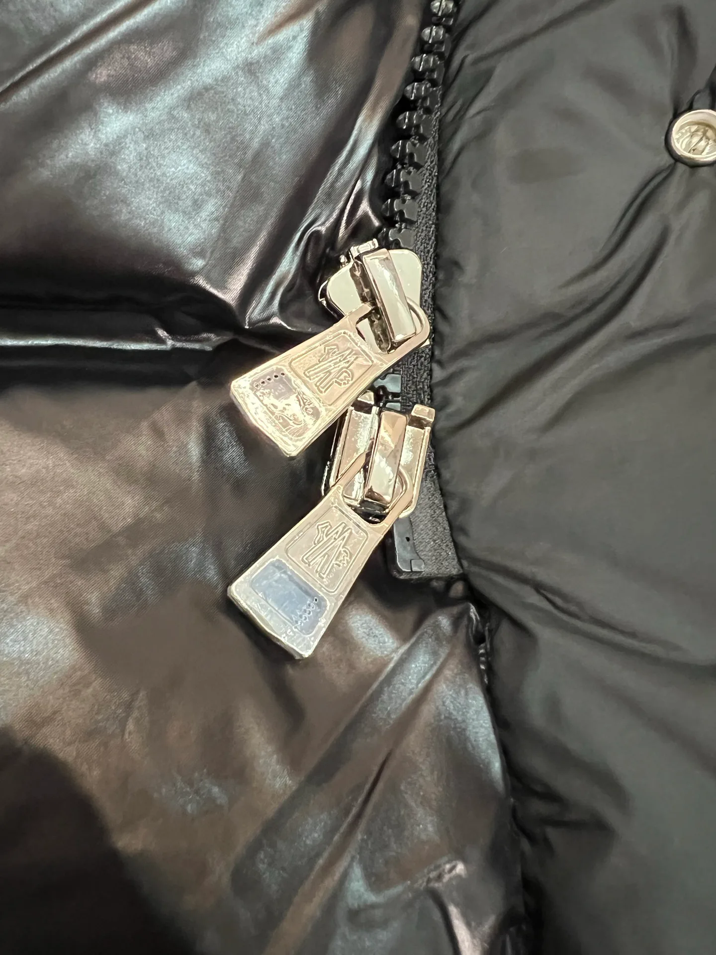 Куртки И Пуховики Женские Moncler 18599881