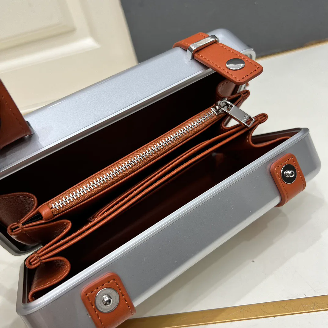 Клатчи Женские Christian Dior 11185367