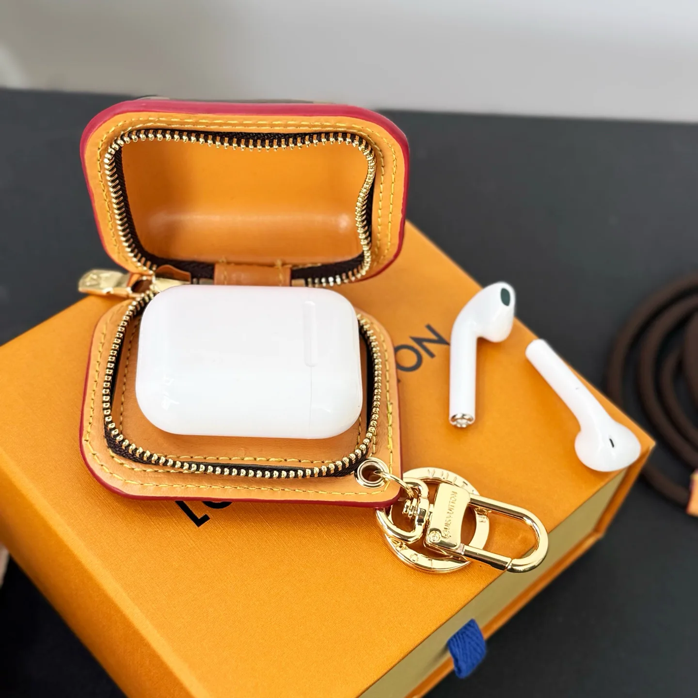 Ключницы Louis Vuitton 17897122