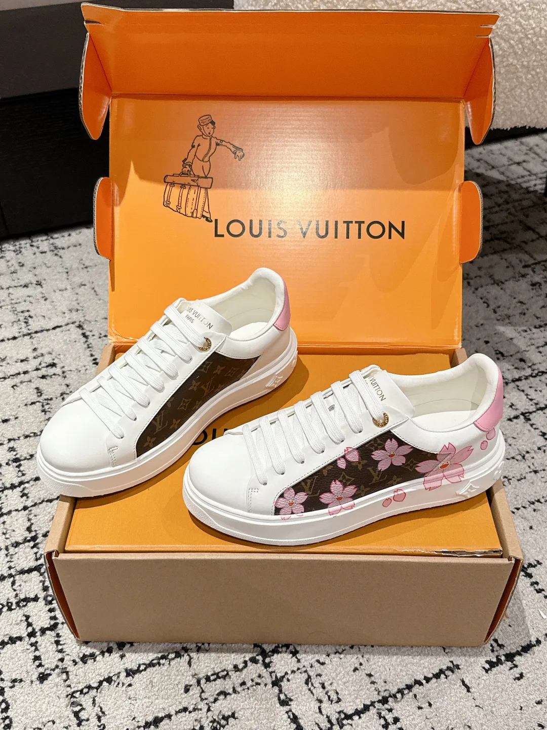 Кроссовки Женские Louis Vuitton 11214846