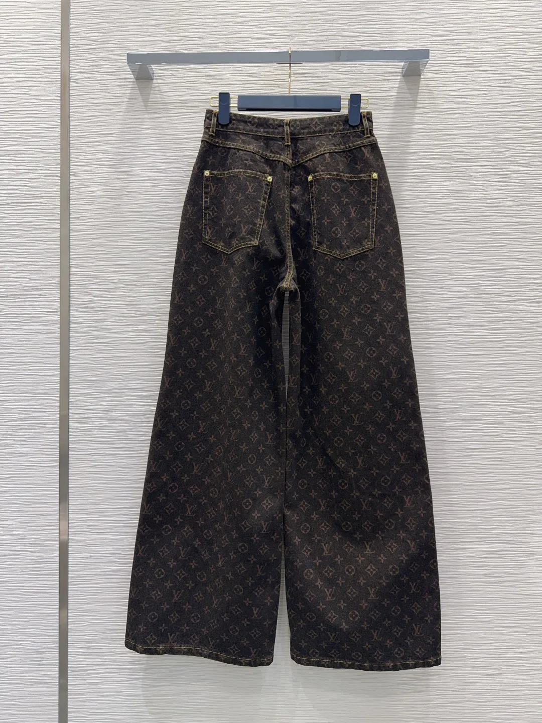 Джинсы Женские Louis Vuitton 19284129