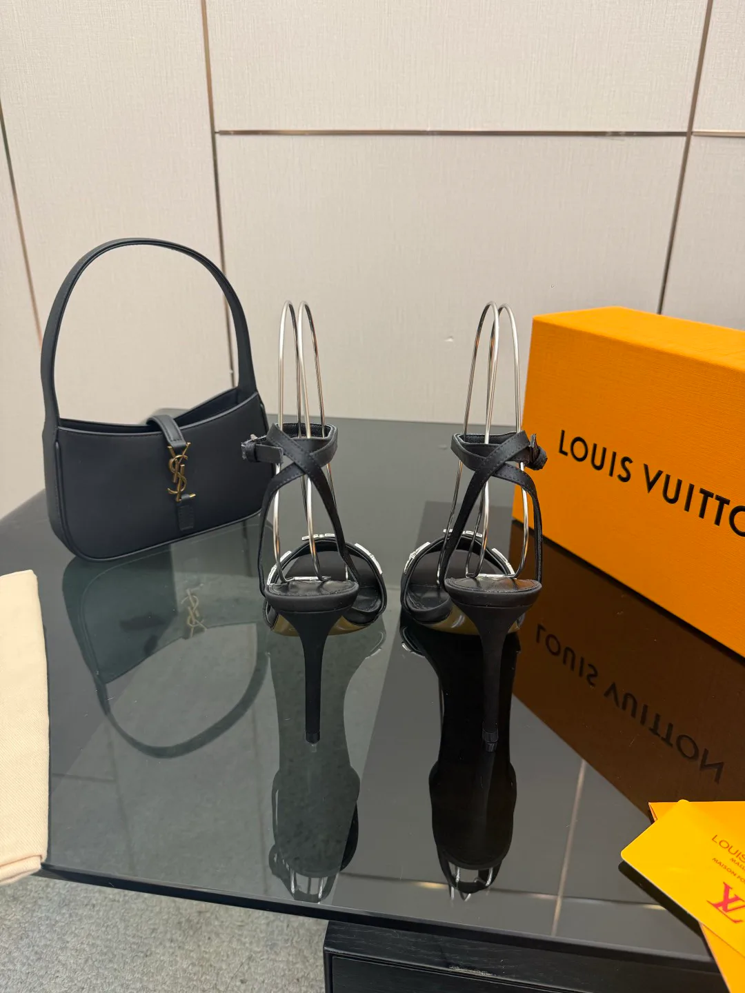 Босоножки Женские Louis Vuitton 5052035