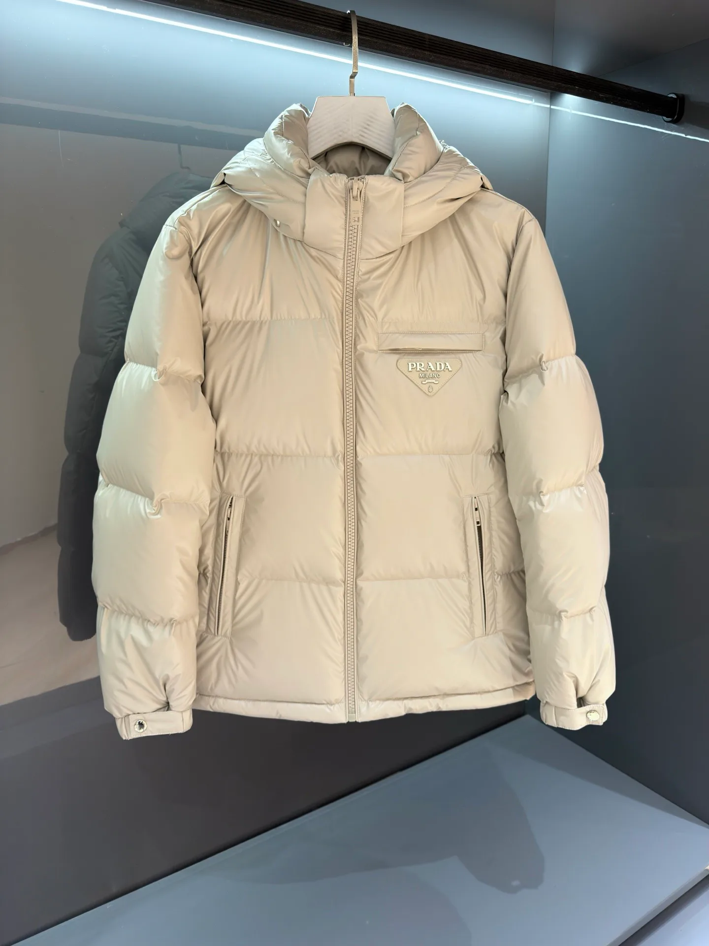 Куртки И Пуховики Женские Prada 1889271