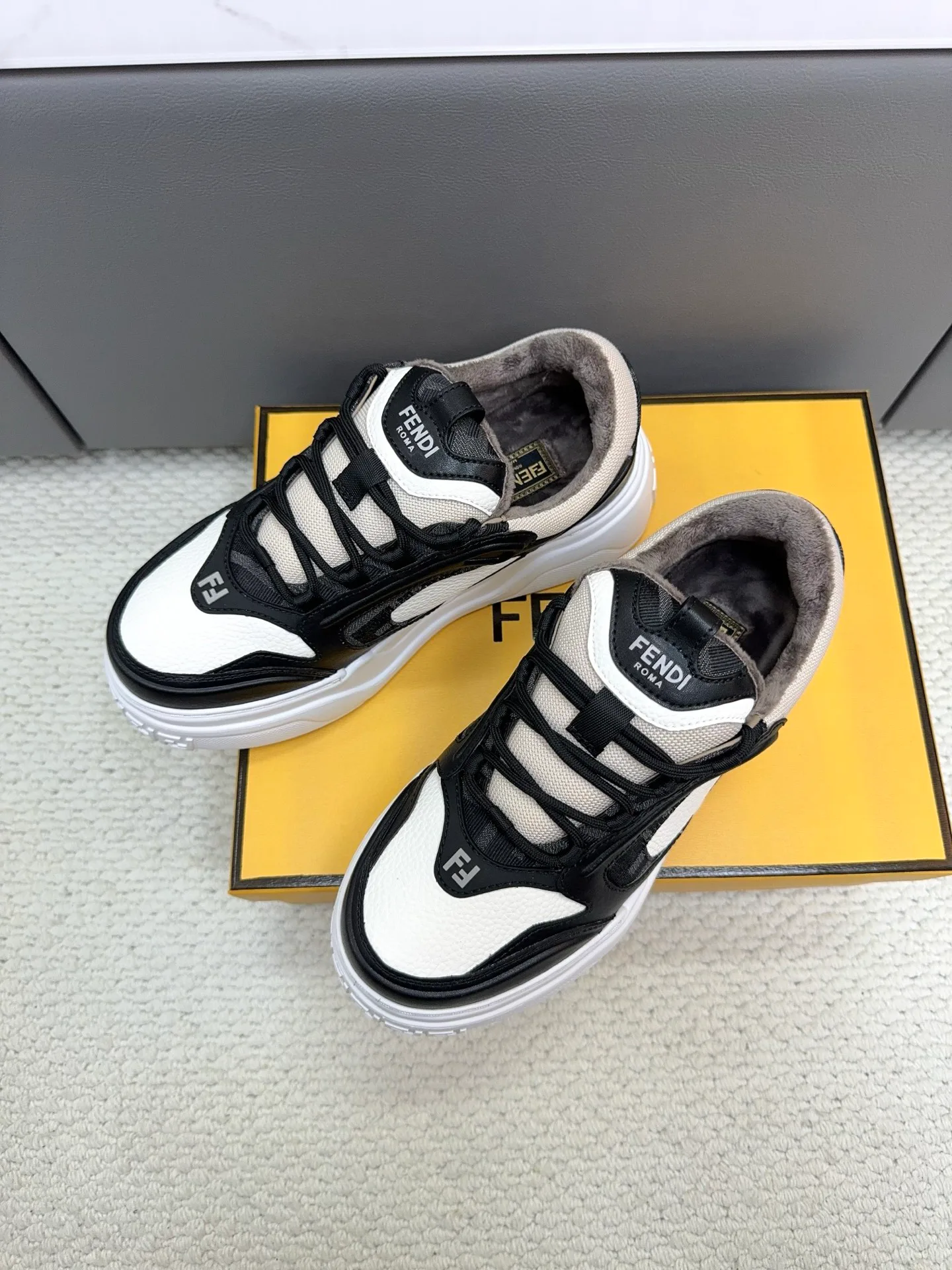 Кроссовки Мужские Fendi 354129