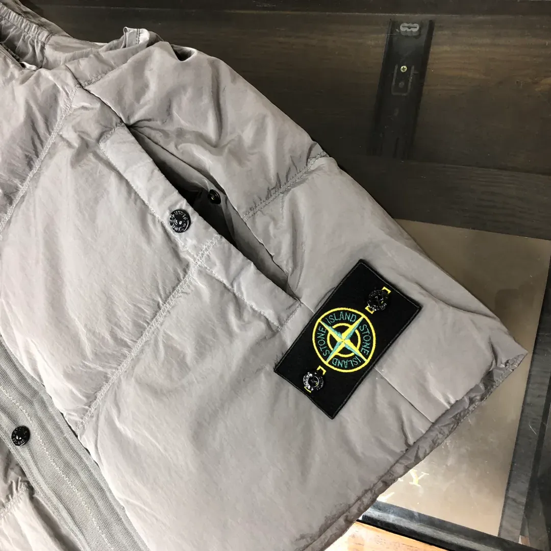 Жилеты Женские Stone Island 443680