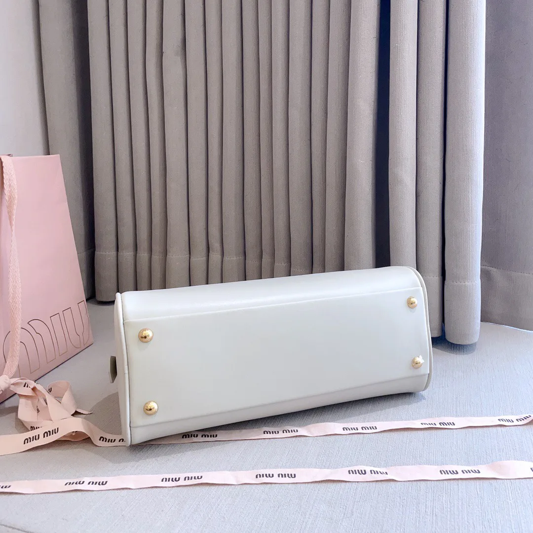 Классические Сумки Женские Miu Miu 11001575